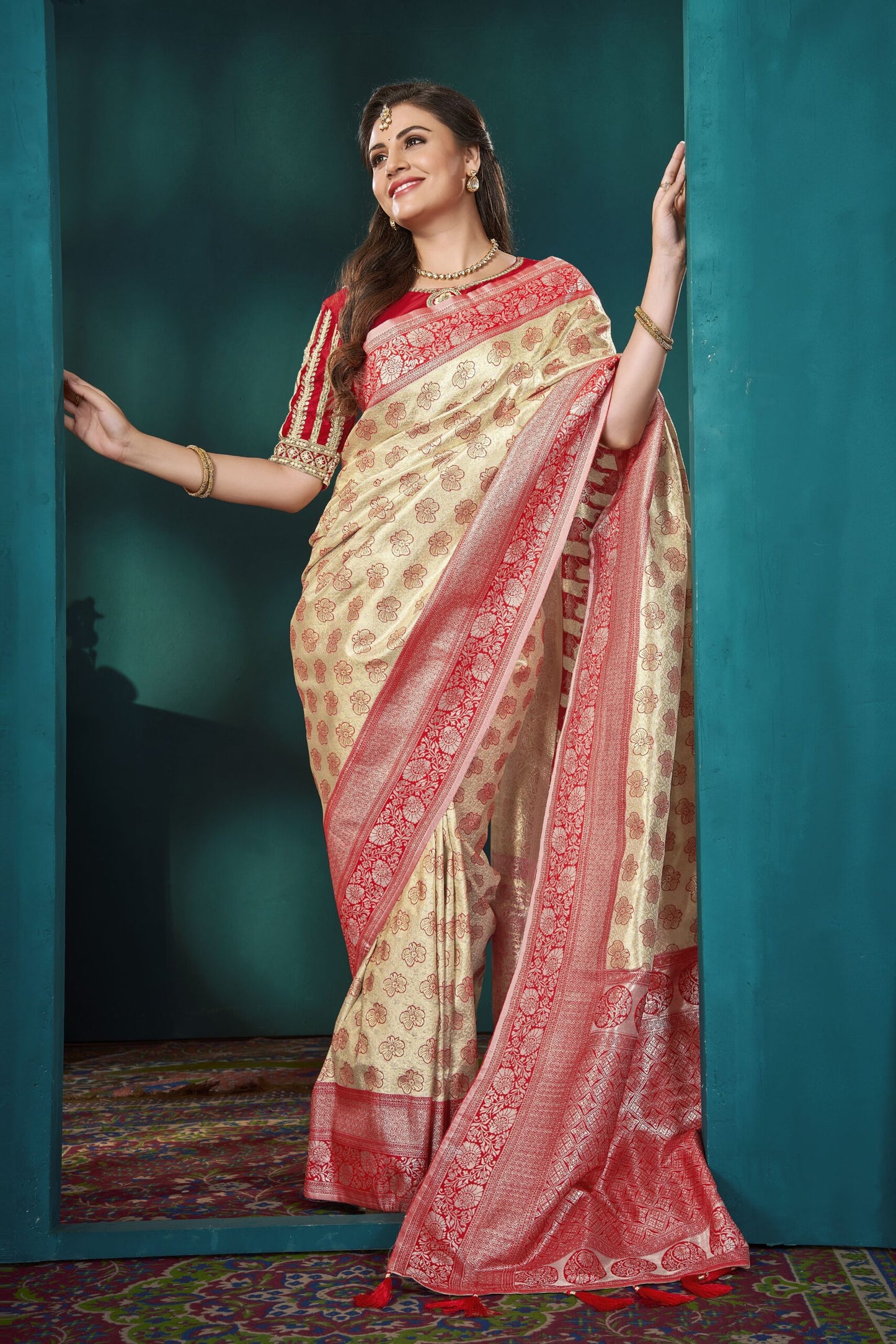 ZEEKHA Woven Banarasi Silk Saree  (Red)-ZSEIELK01