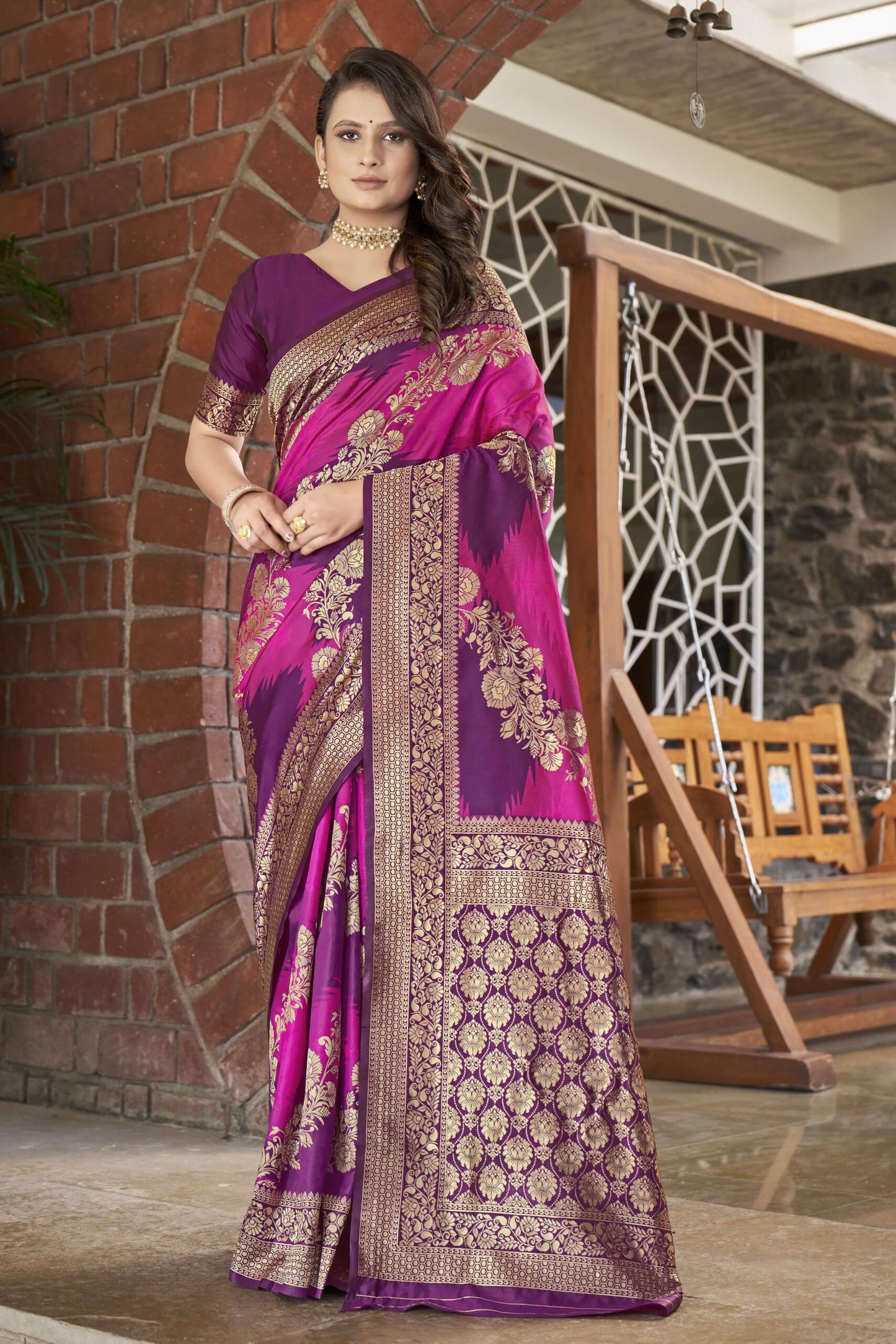 ZEEKHA Woven Banarasi Jacquard Silk Dual Color Laheriya Saree  (Wine-Pink)-ZSEIELK01