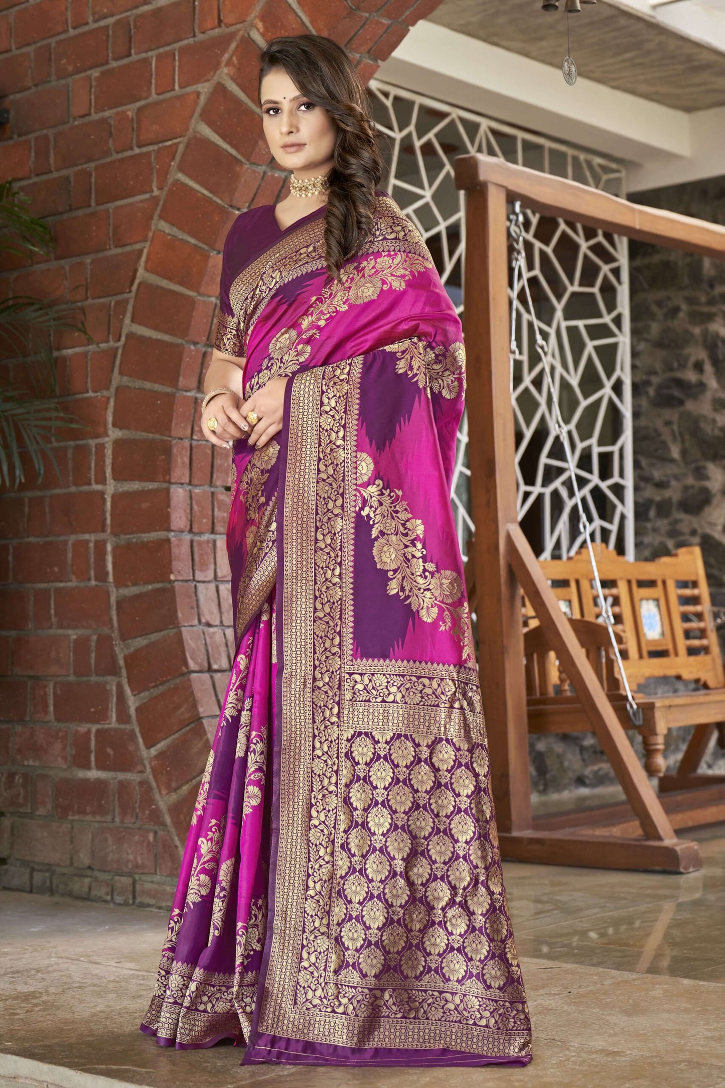 ZEEKHA Woven Banarasi Jacquard Silk Dual Color Laheriya Saree  (Wine-Pink)-ZSEIELK01