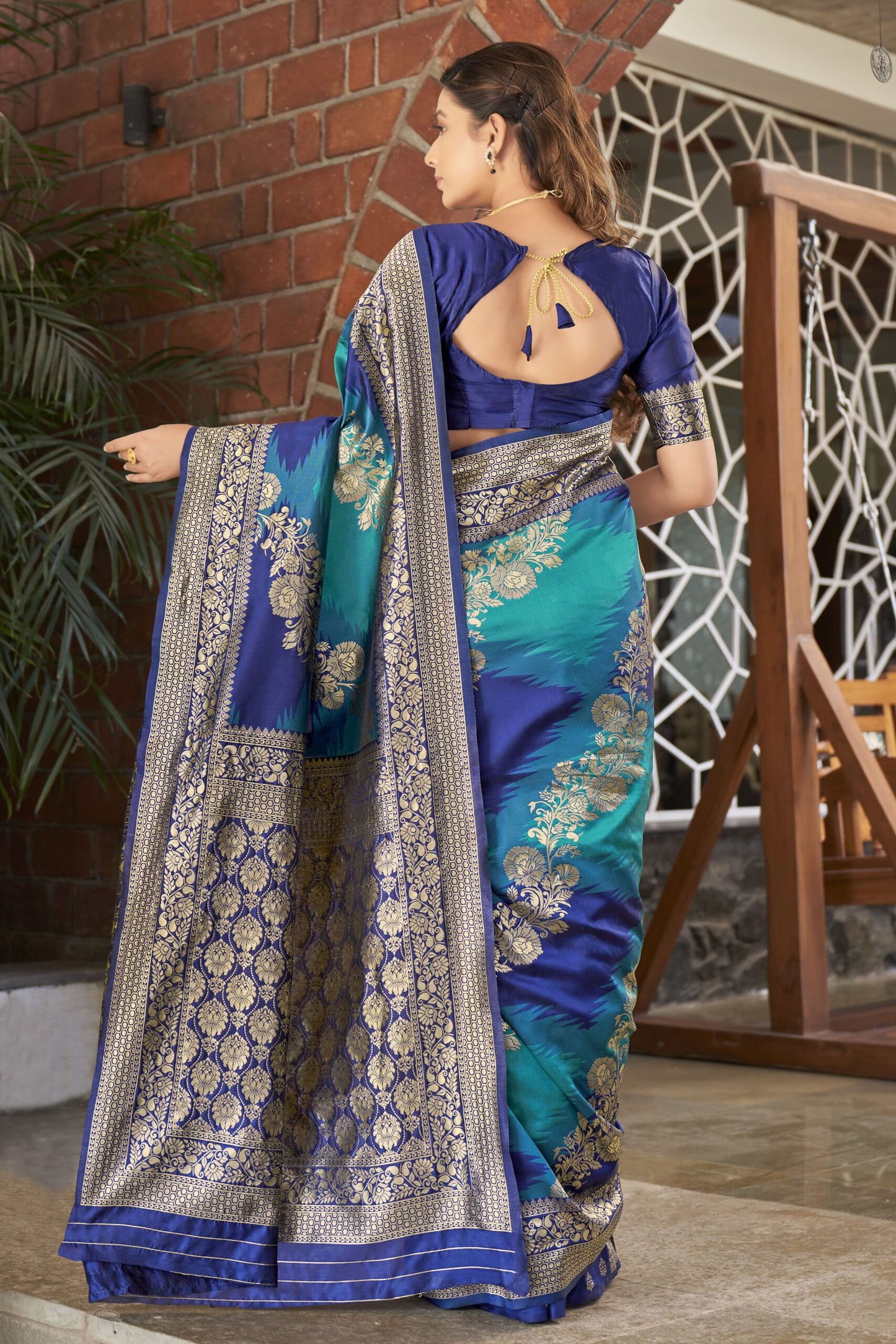 ZEEKHA Woven Banarasi Jacquard Silk Dual Color Laheriya Saree  (Blue-Rama)-ZSEIELK01