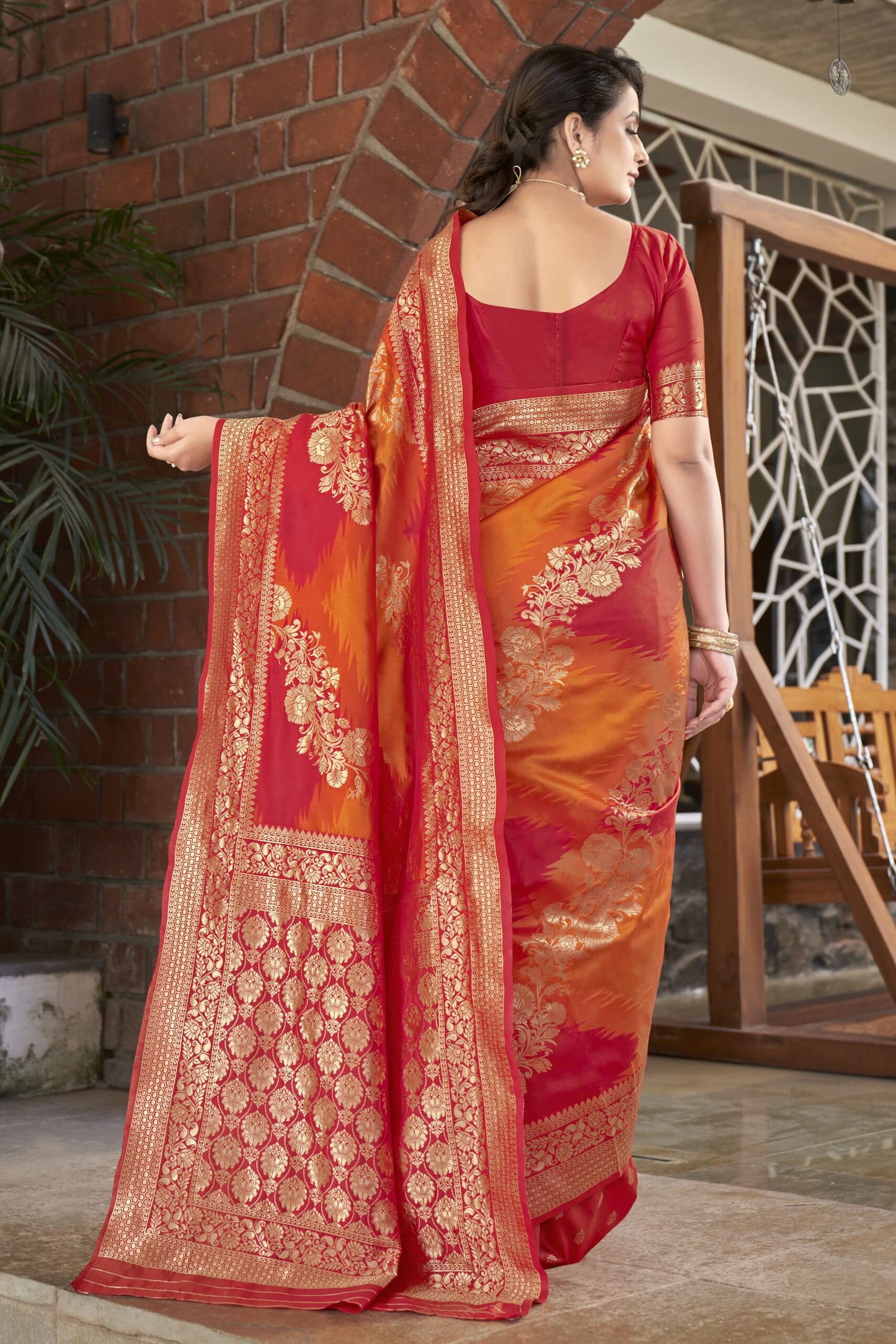 ZEEKHAWoven Banarasi Jacquard Silk Dual Color Laheriya Saree  (Red-Orange)-ZSEIELK01