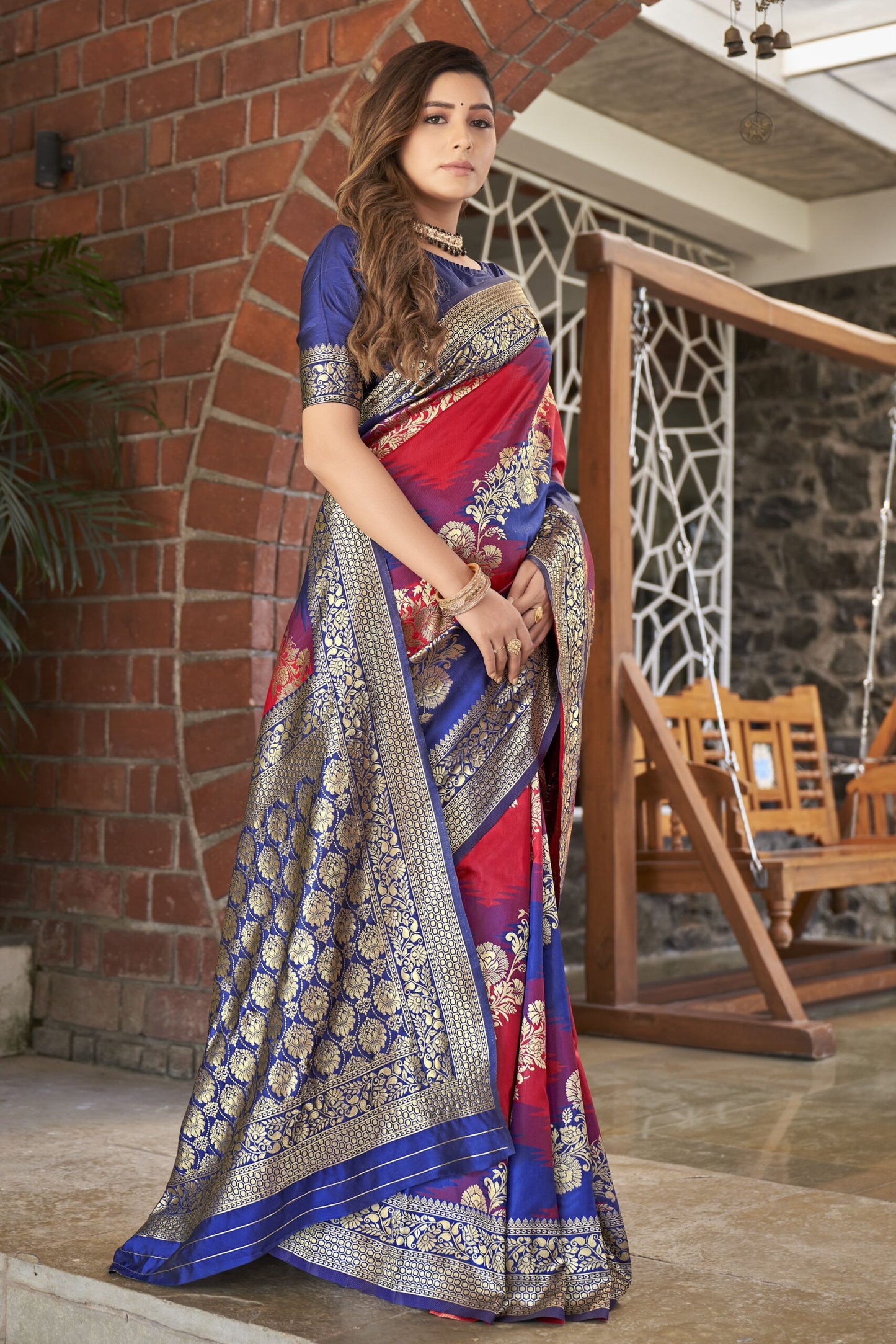 ZEEKHA Woven Banarasi Jacquard Silk Dual Color Laheriya Saree (Blue-Red)-ZSEIELK01