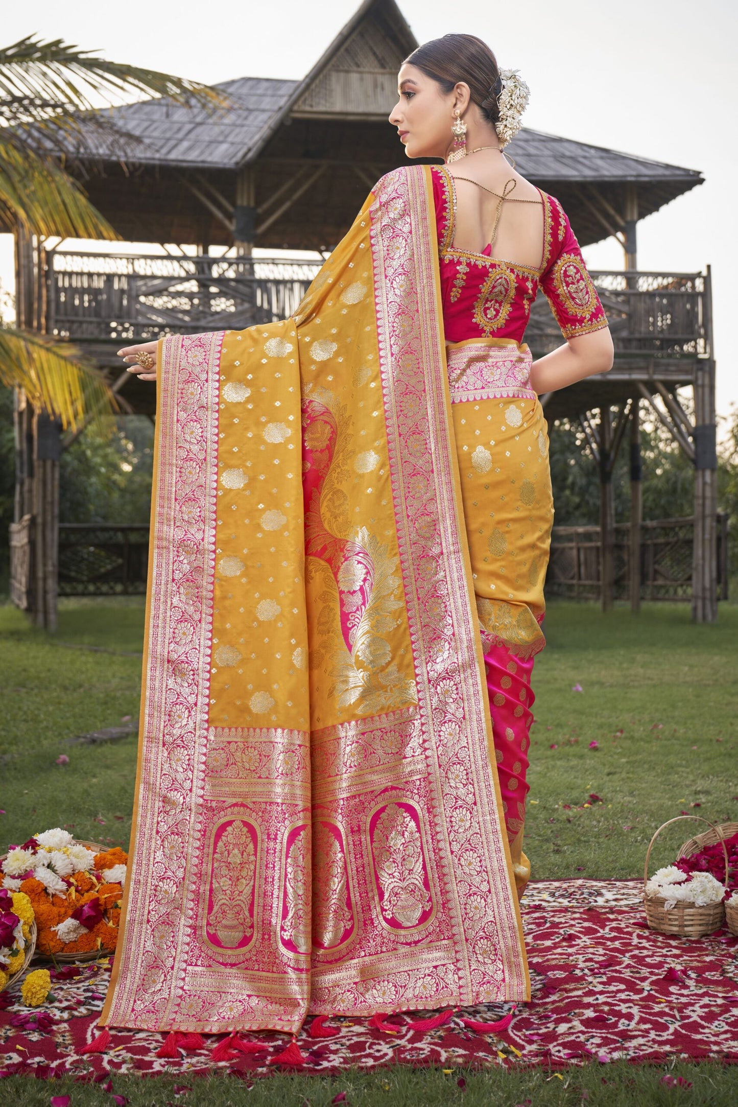 ZEEKHA Woven Kanjivaram Jacquard Silk Dual Color Withe Embroidery Work blouse Saree (Mustard)-ZSEIELK01