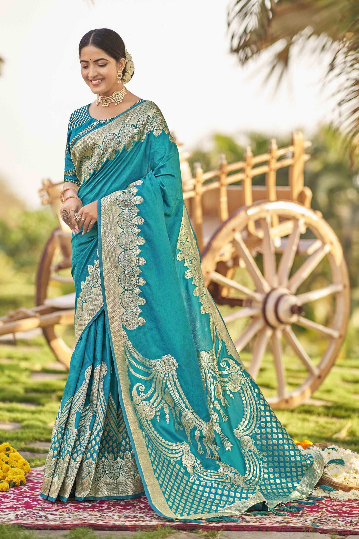 ZEEKHA Woven Banarasi Jacquard Withe Embroidery Work blouse  Saree  (Blue)-ZSEIELK01