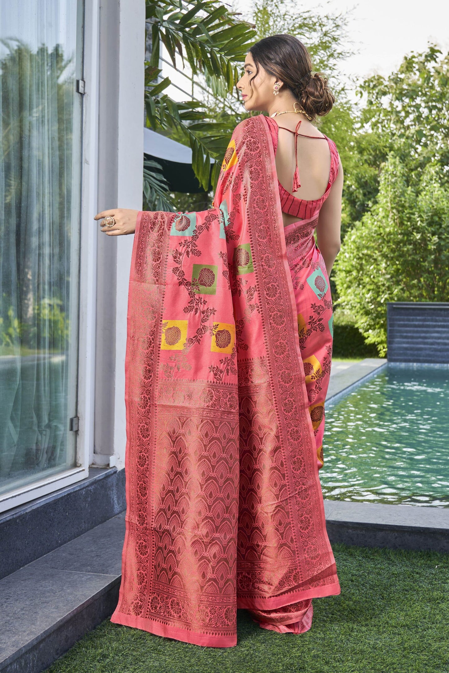 ZEEKHA Woven Banarasi Jacquard Saree  (Pink)-ZSEIELK01