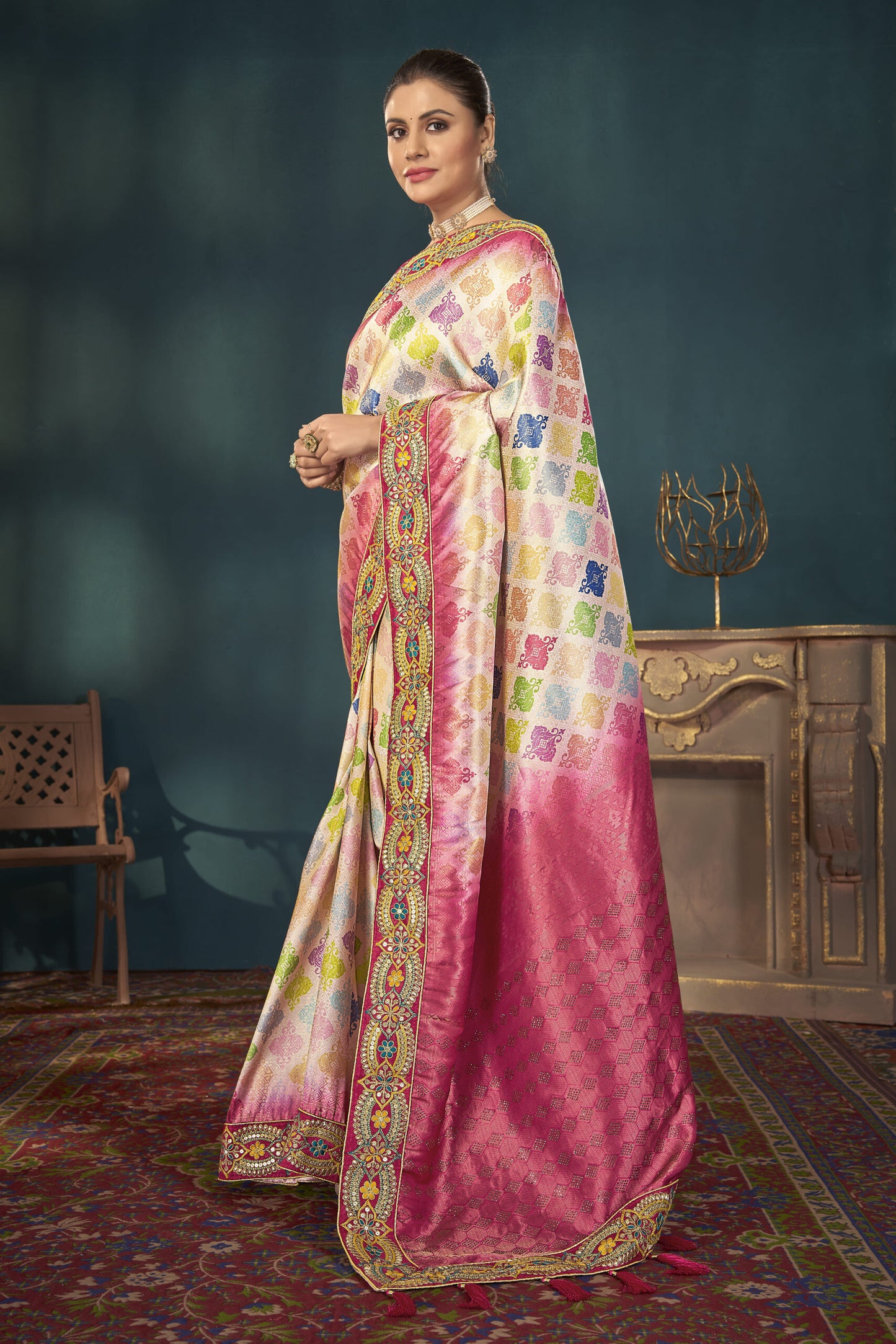 ZEEKHA Woven Banarasi Silk Blend Saree  (Multicolor)-ZSEIELK01