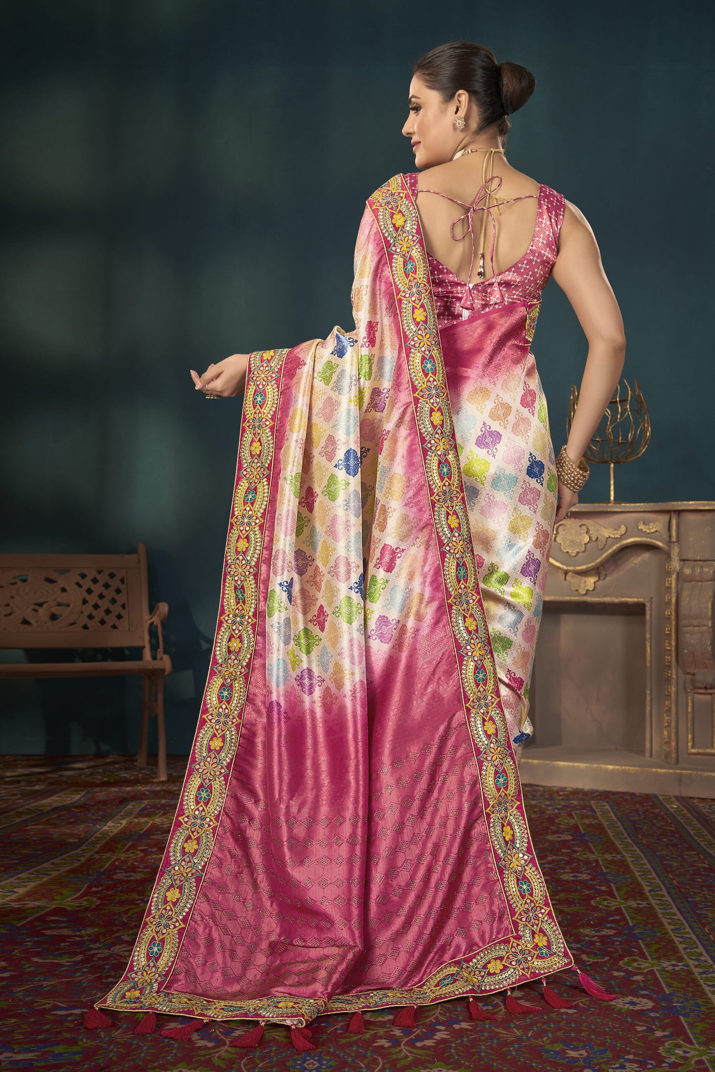 ZEEKHA Woven Banarasi Silk Blend Saree  (Multicolor)-ZSEIELK01