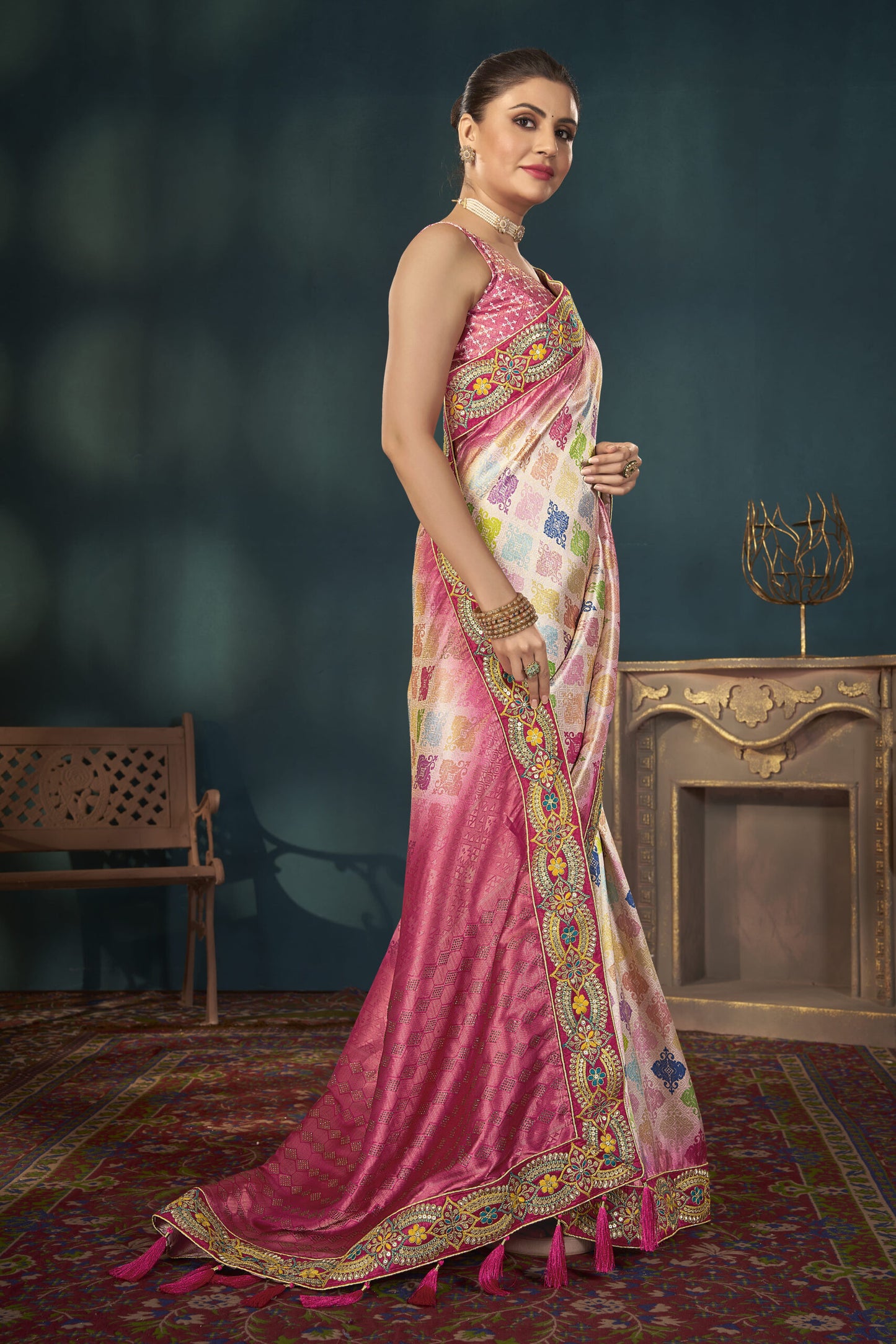 ZEEKHA Woven Banarasi Silk Blend Saree  (Multicolor)-ZSEIELK01