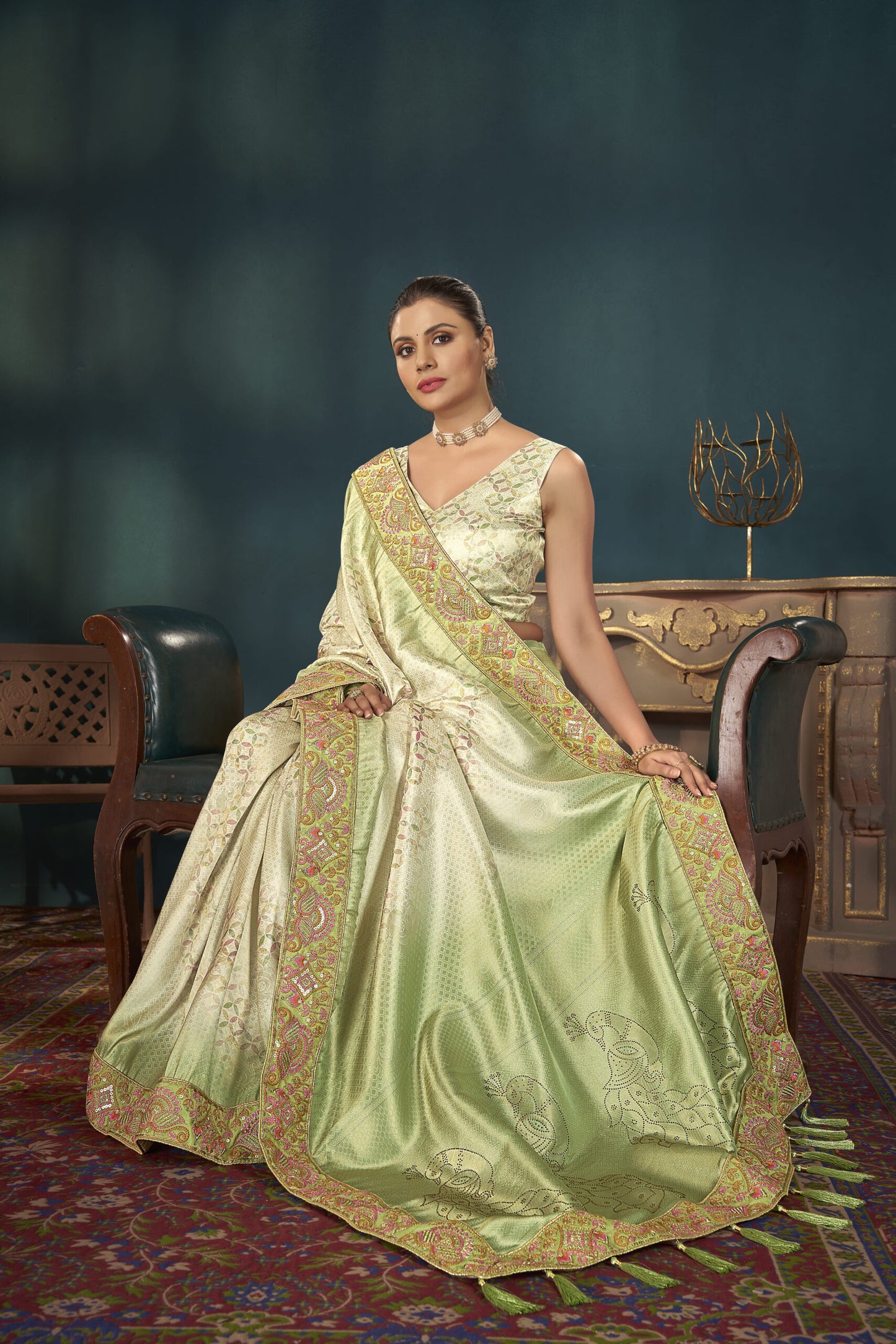 ZEEKHA Woven Banarasi Silk Blend Saree  (Light Green)-ZSEIELK01