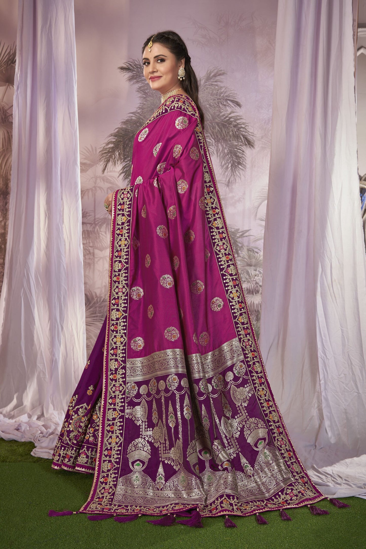 ZEEKHA Woven Banarasi Silk Withe Embroidery Work Saree  (Purple)-MN001