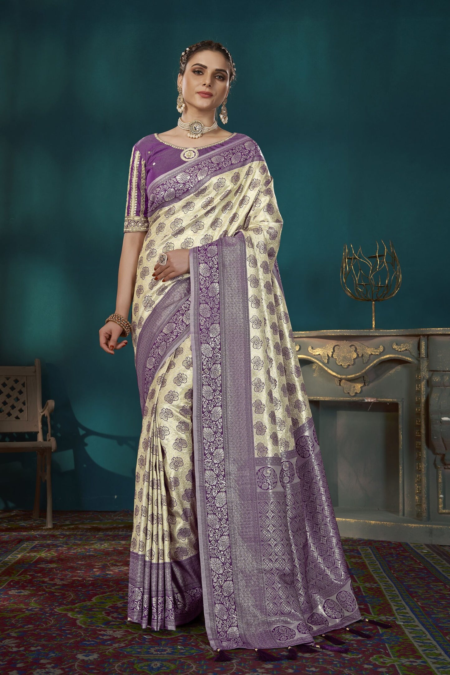 ZEEKHA Woven Banarasi Silk Saree  (Purple)-ZSEIELK01