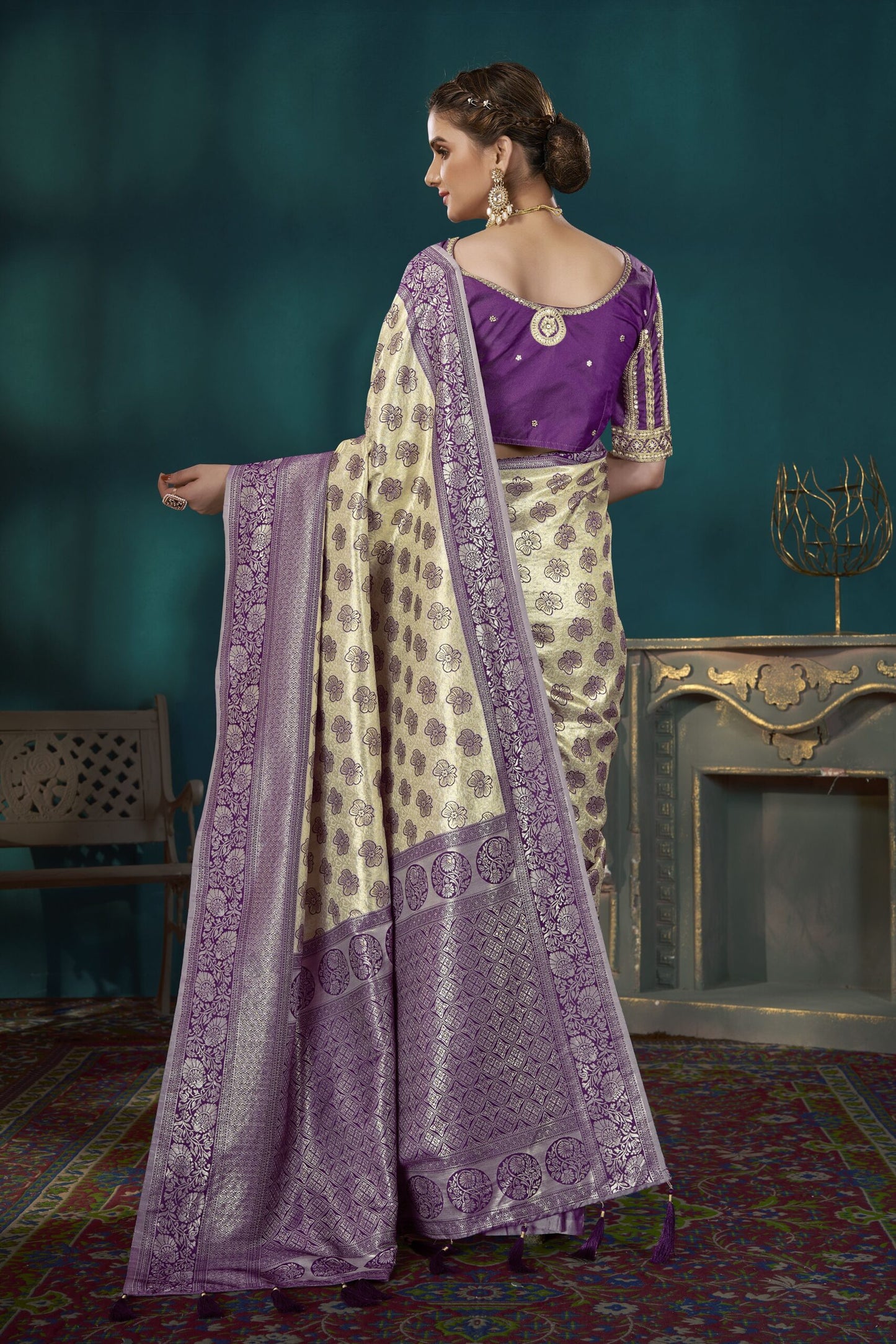 ZEEKHA Woven Banarasi Silk Saree  (Purple)-ZSEIELK01