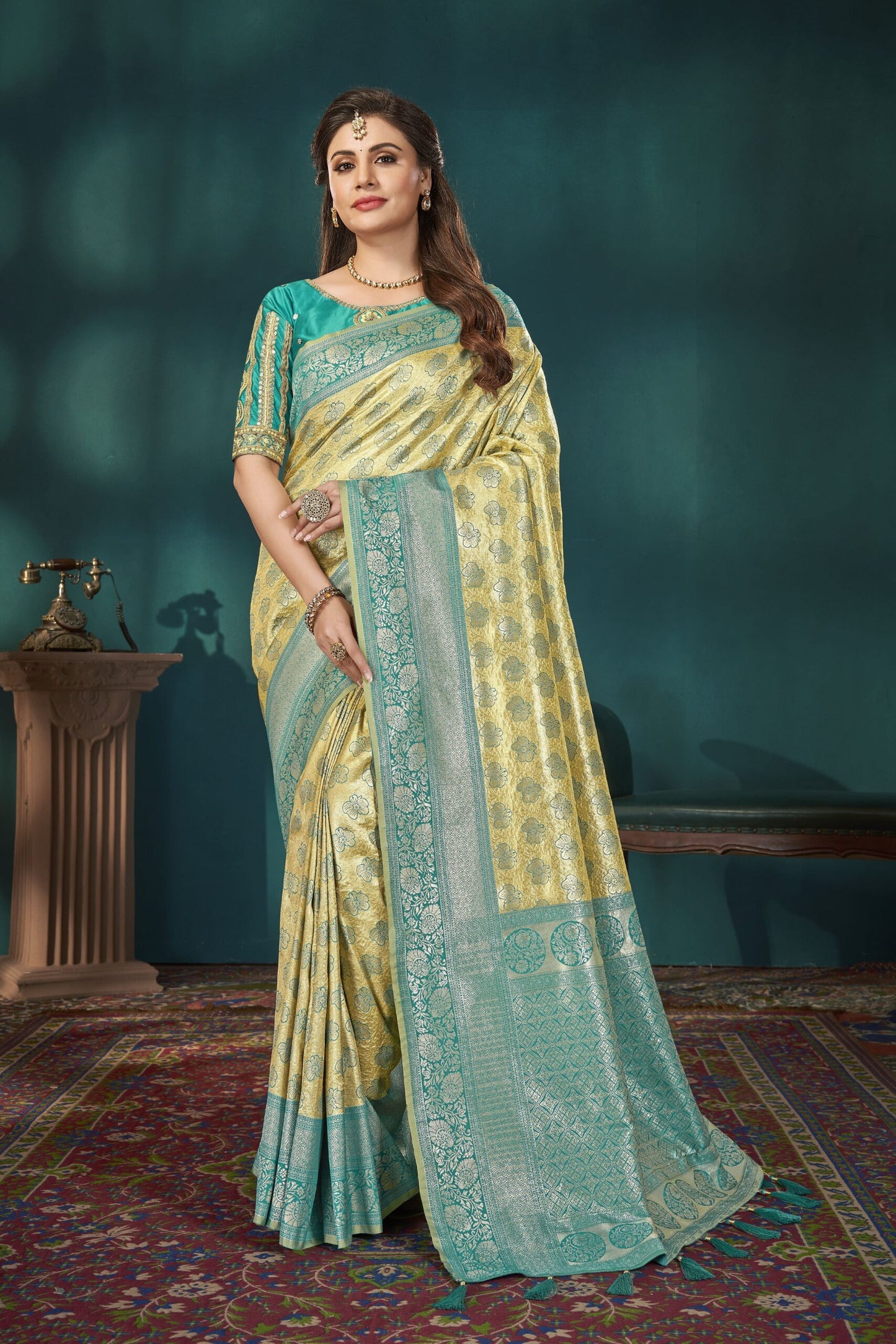 ZEEKHA Woven Banarasi Silk Saree  (Mustard & Green)-ZSEIELK01