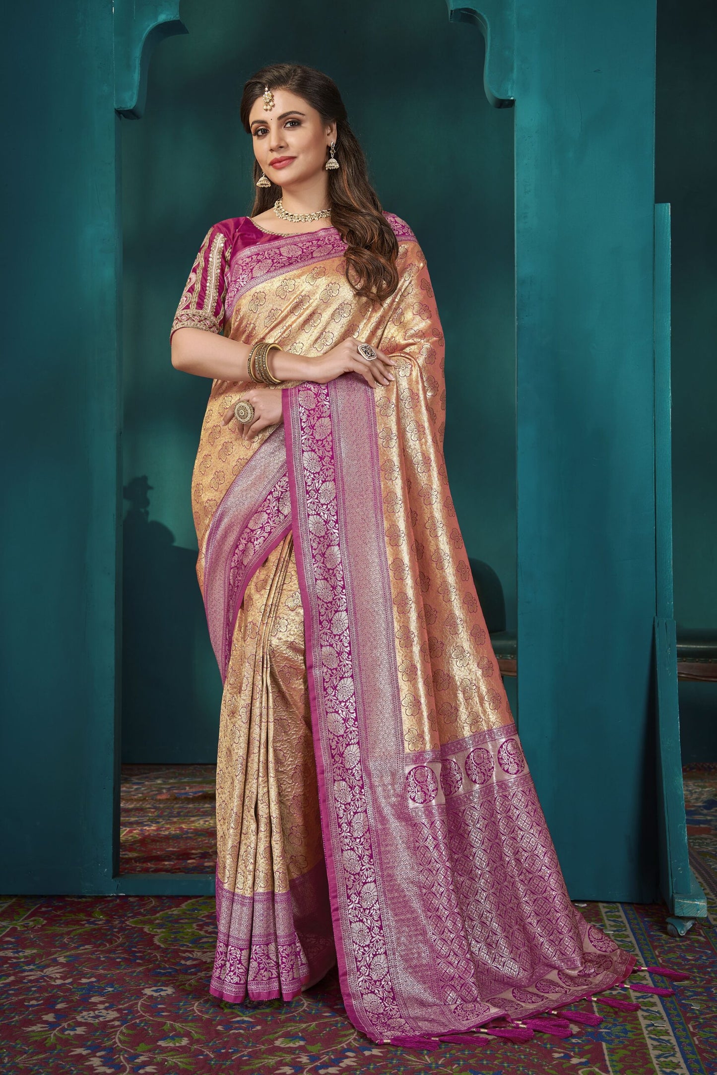 ZEEKHA Woven Banarasi Silk Saree  (Multicolor)-ZSEIELK01