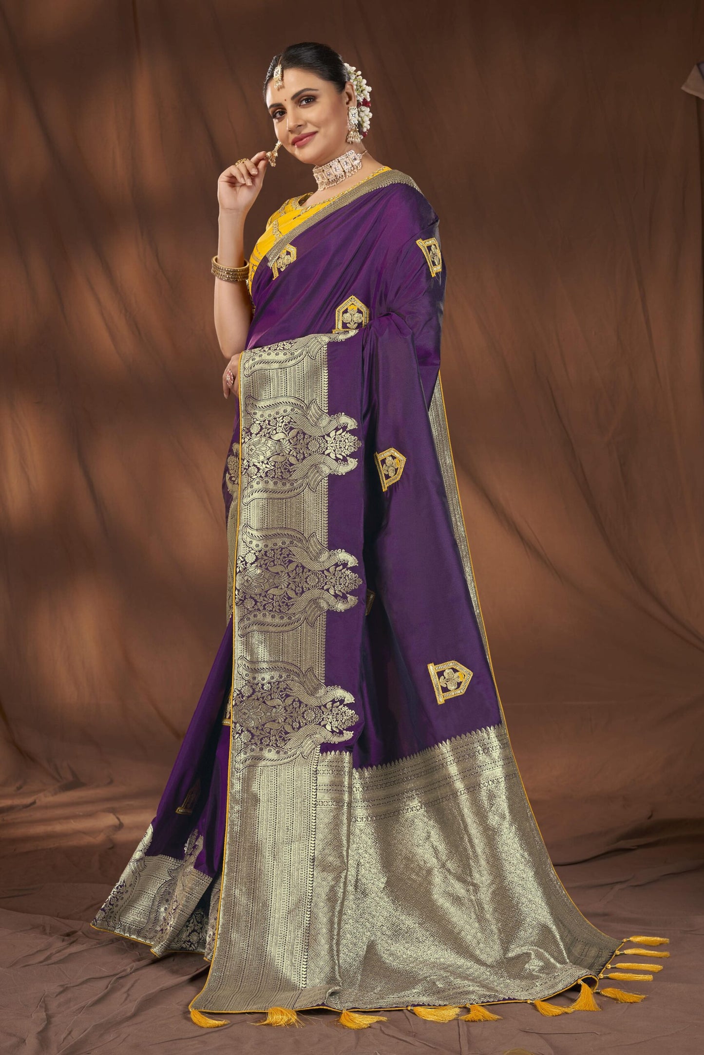 ZEEKHA Woven Banarasi Silk Withe Embroidery Work Saree  (Purple)-ZSEIELK01