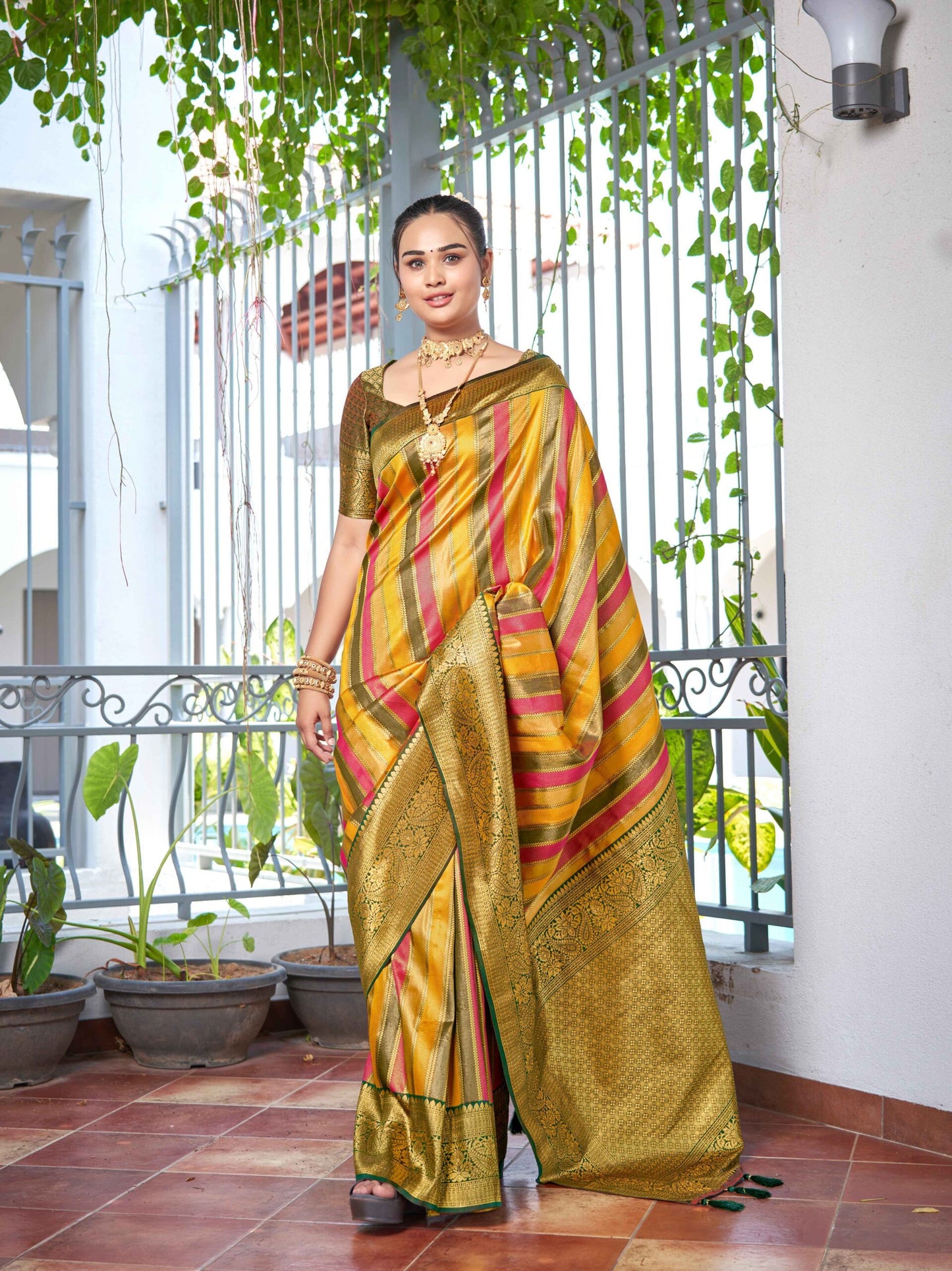 ZEEKHA Woven Banarasi Jequard Silk Dual Color Laheriya  Saree (Mustard)-ZSEIELK01