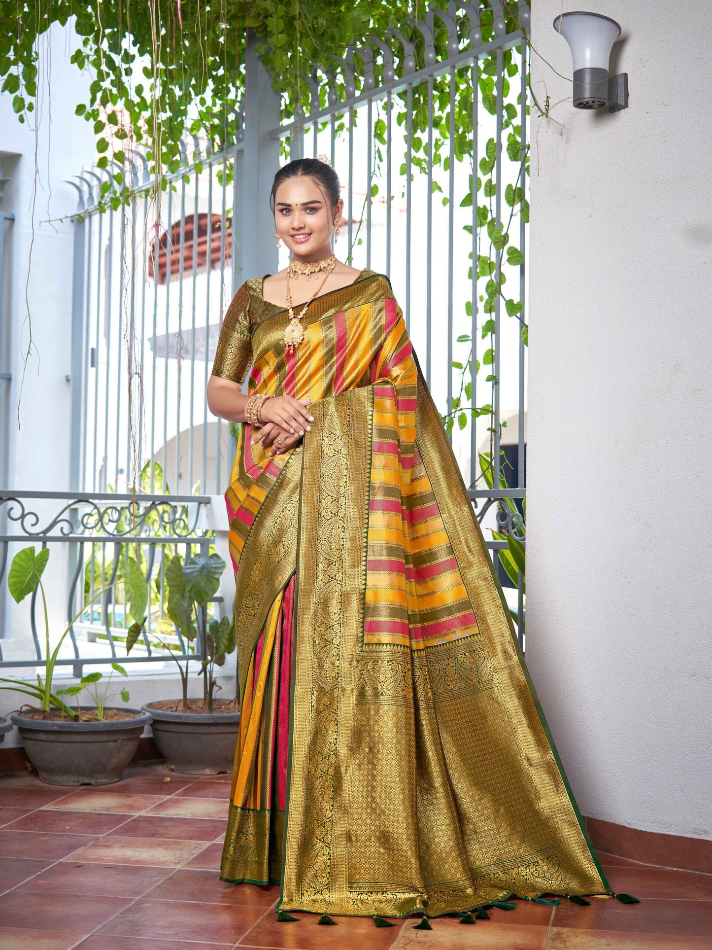 ZEEKHA Woven Banarasi Jequard Silk Dual Color Laheriya  Saree (Mustard)-ZSEIELK01