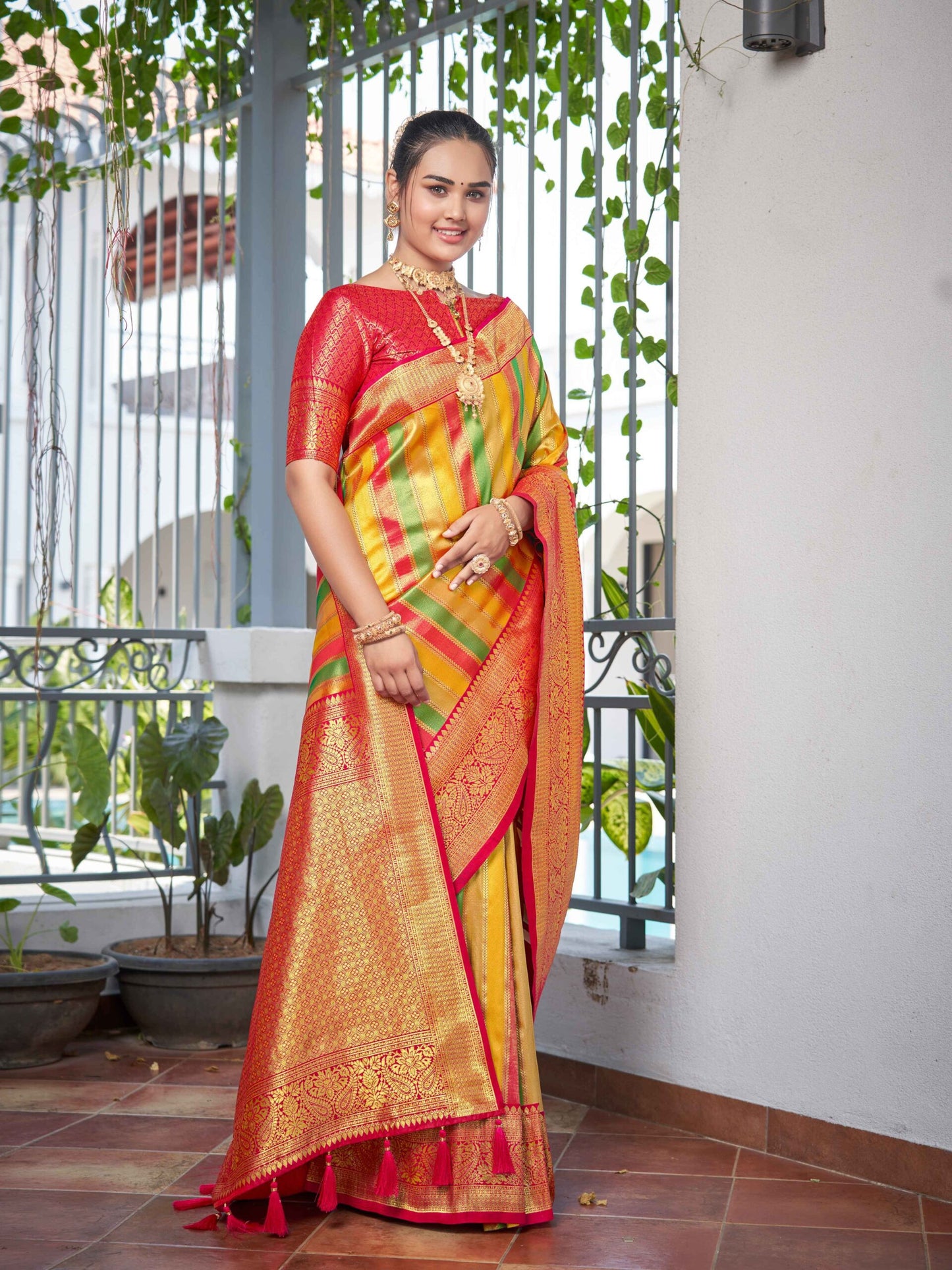 ZEEKHA Woven Banarasi Jequard Silk Dual Color Laheriya  Saree (Yellow)-ZSEIELK01