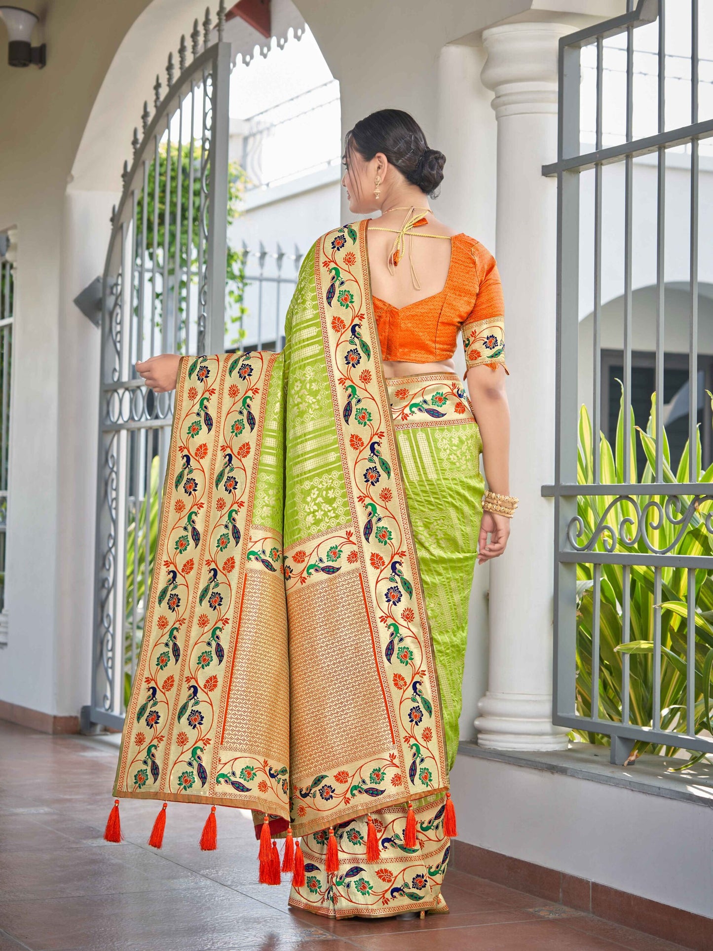 ZEEKHA Woven Banarasi Jequard Paithani Style Silk  Saree (Pista Green)-ZSEIELK01