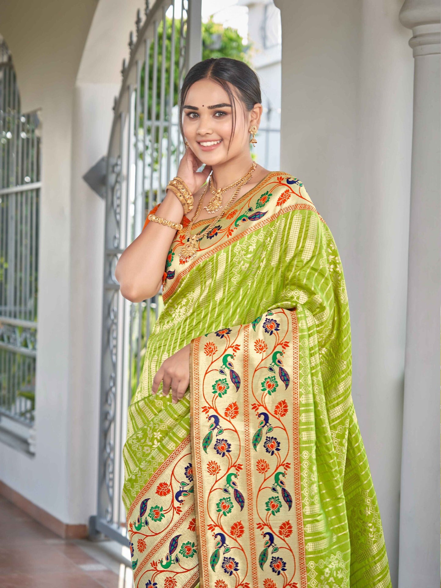 ZEEKHA Woven Banarasi Jequard Paithani Style Silk  Saree (Pista Green)-ZSEIELK01