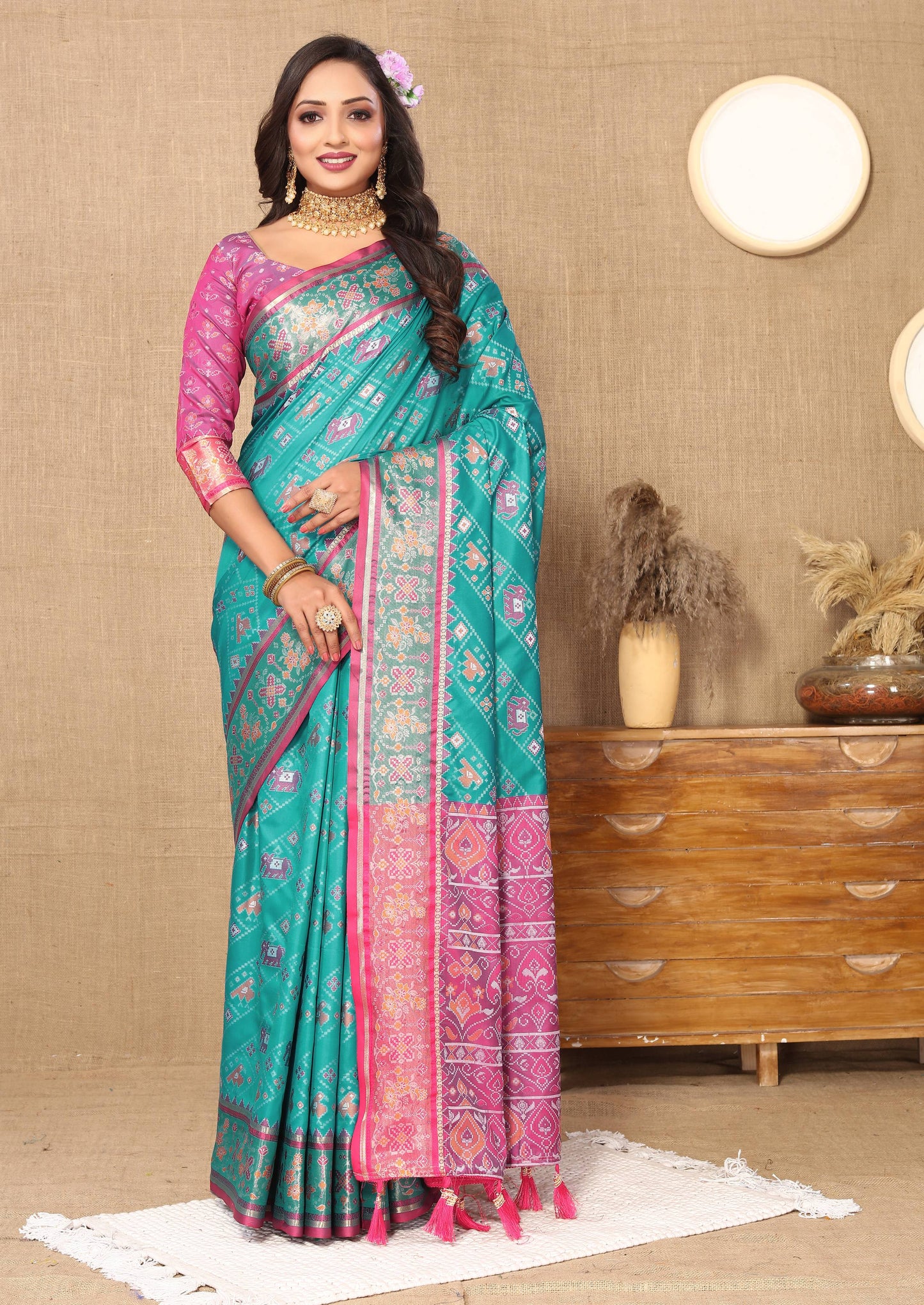 luxurious designer Women's Soft  Patola  silk saree with Meenakari  zari weawing motifs  and Rich Zari weawing silk saree