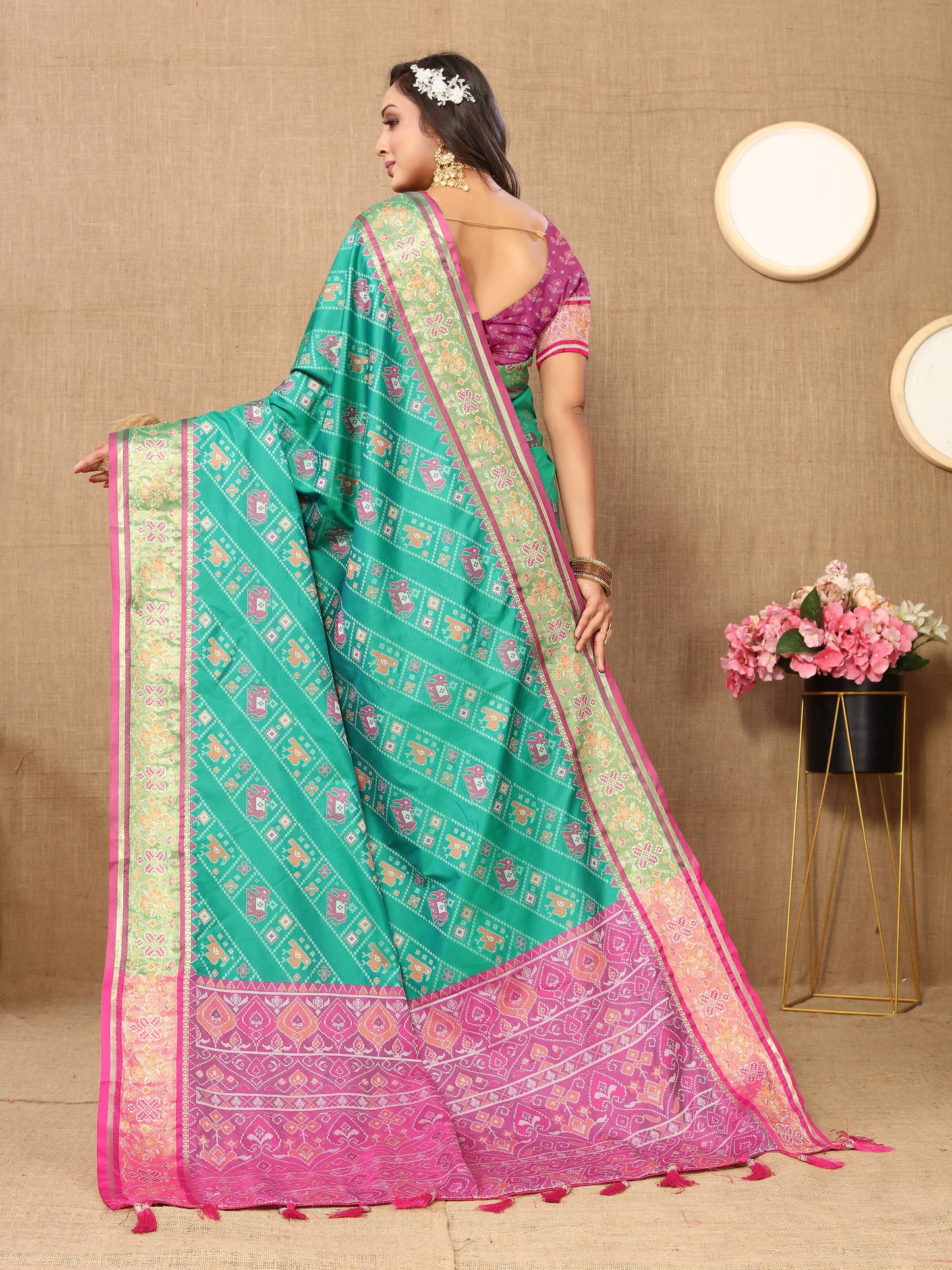 luxurious designer Women's Soft  Patola  silk saree with Meenakari  zari weawing motifs  and Rich Zari weawing silk saree