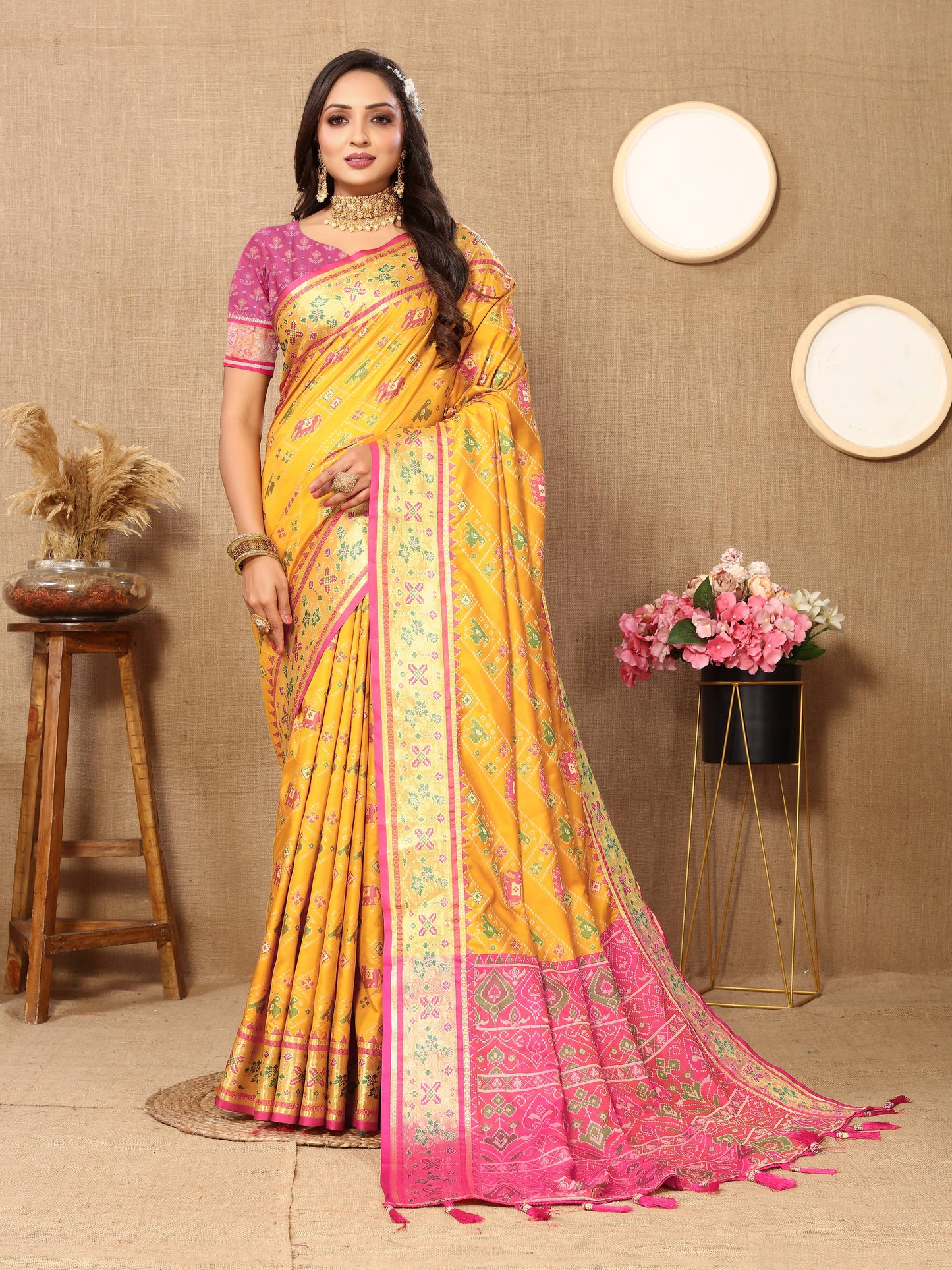 luxurious designer Women's Soft  Patola  silk saree with Meenakari  zari weawing motifs  and Rich Zari weawing silk saree