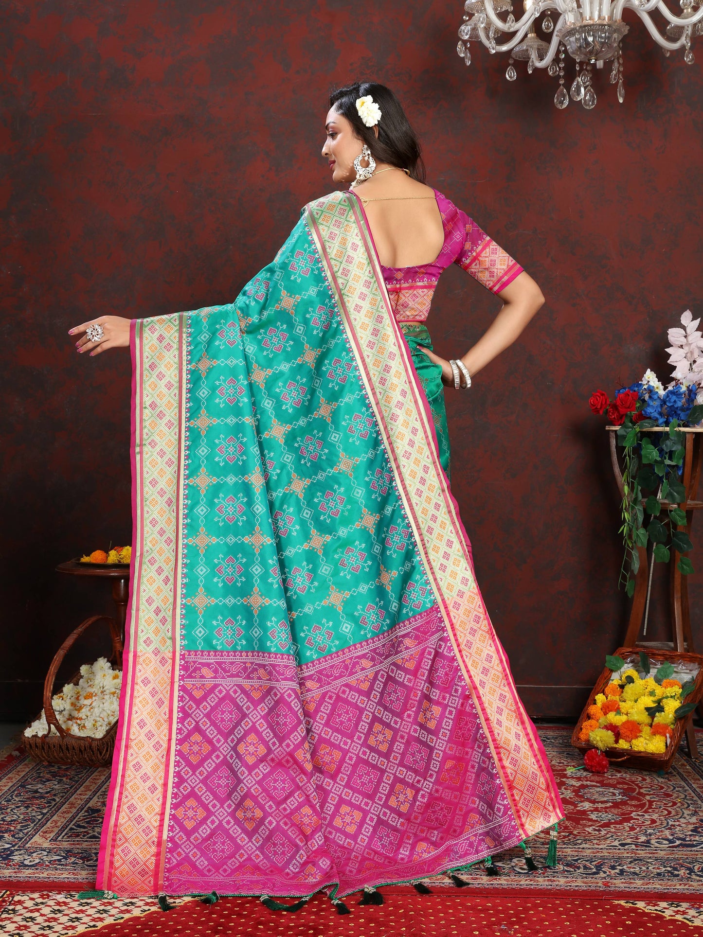 luxurious designer Women's Soft  Patola  silk saree with Meenakari  zari weawing motifs  and Rich Zari weawing silk saree