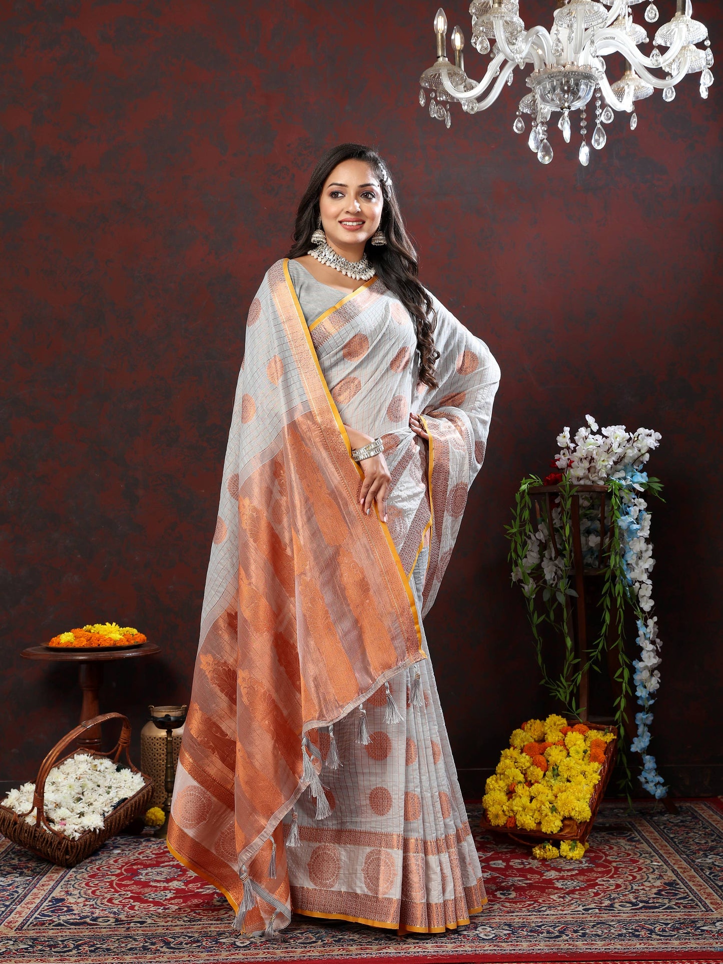 luxurious designer Women's Soft Cotton saree with zari  weawing design  and Rich Zari weawing silk saree