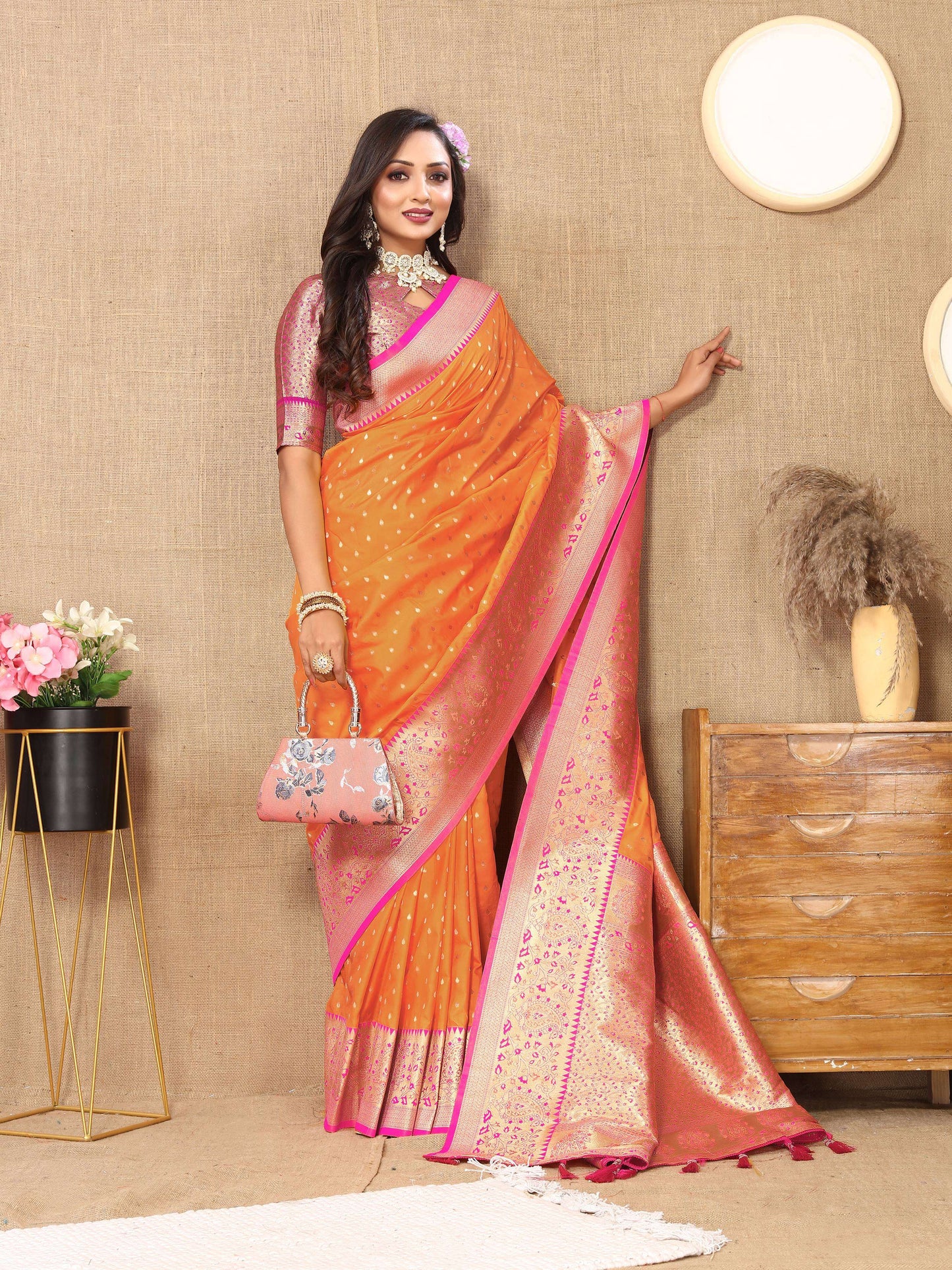 luxurious designer Women's Soft  silk saree with zari weawing design  and  Rich Zari weawing silk saree