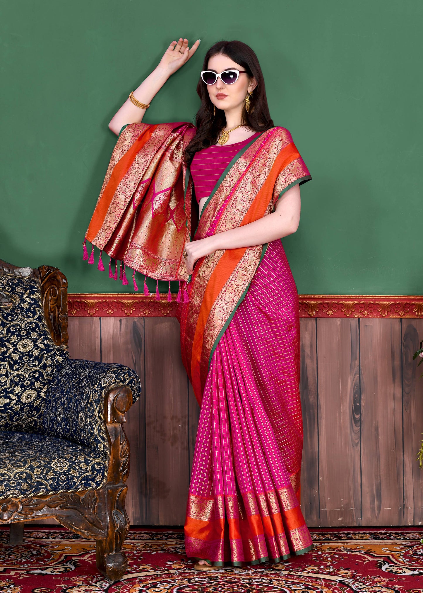 luxurious designer Women's Soft  silk saree with zari weawing design silk saree