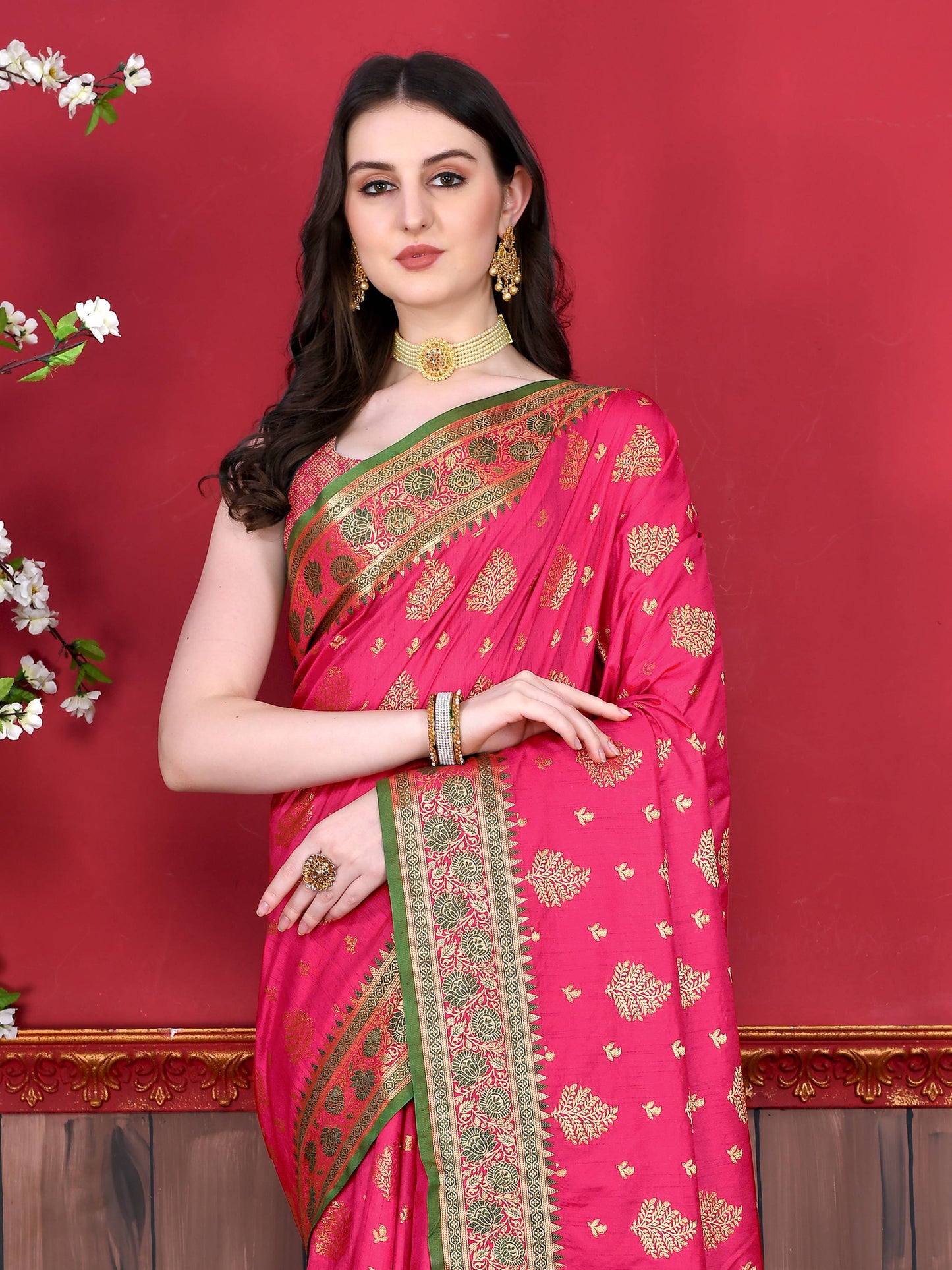 luxurious designer Women's Soft  silk saree with zari weawing design silk saree