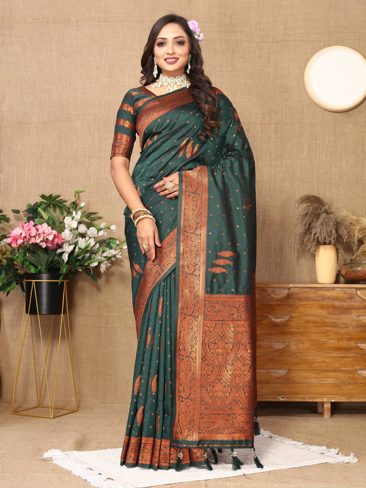 luxurious designer Women's Soft  silk saree with copper zari weawing design  and Rich Zari weawing silk saree