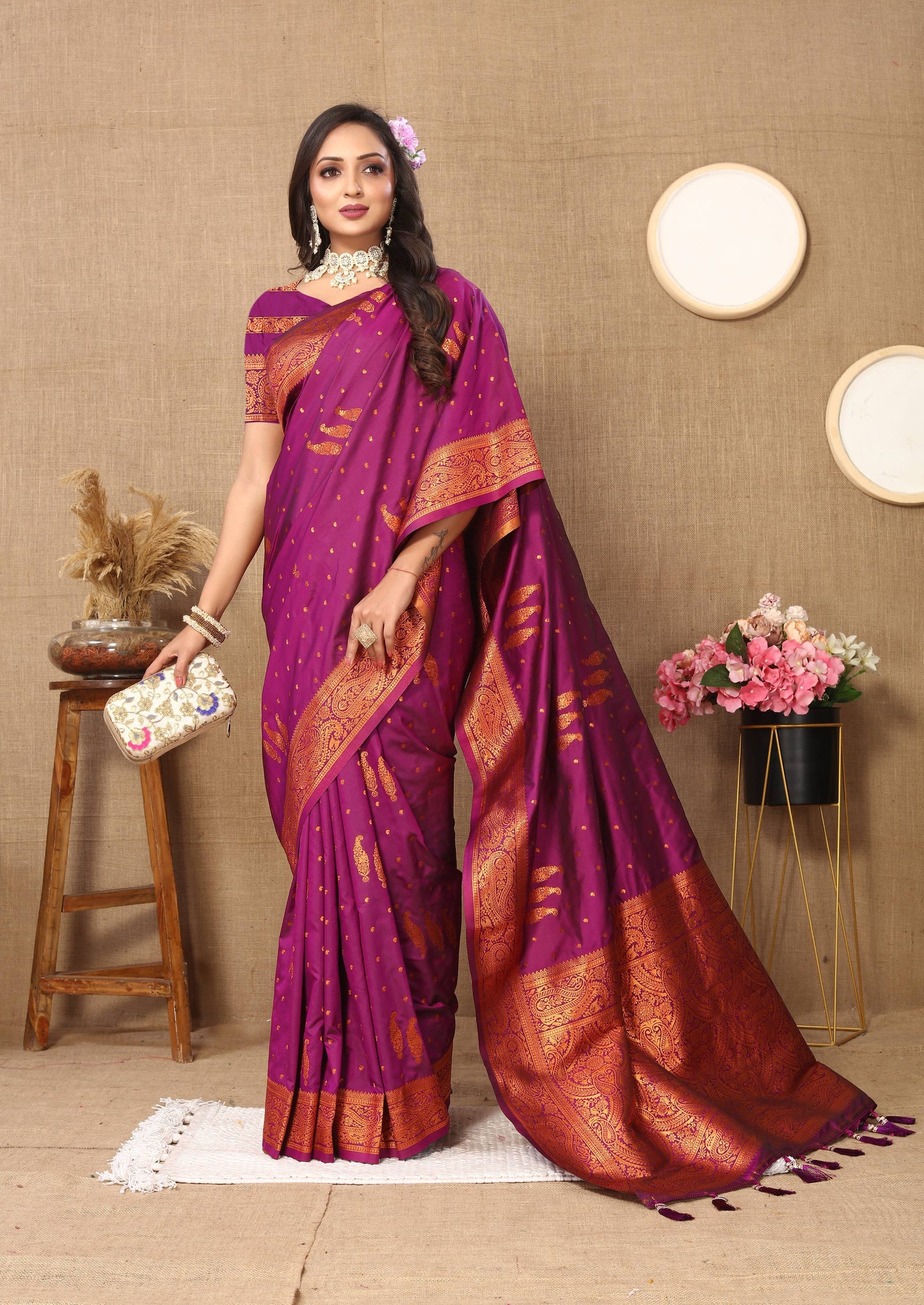 luxurious  designer Women's Soft  silk saree with copper zari weawing design  and Rich Zari weawing silk saree