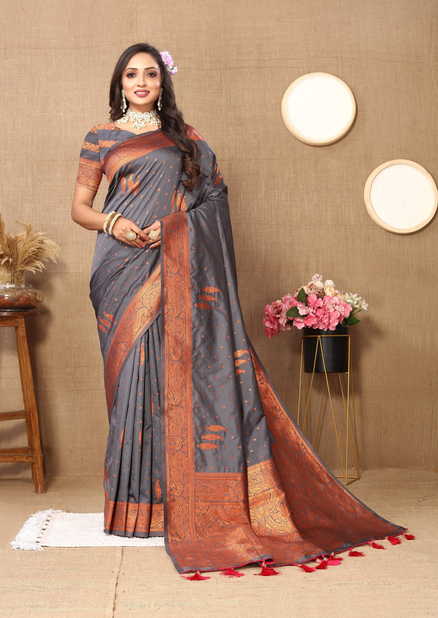 luxurious designer Women's Soft  silk saree with copper zari weawing design  and Rich Zari weawing silk saree