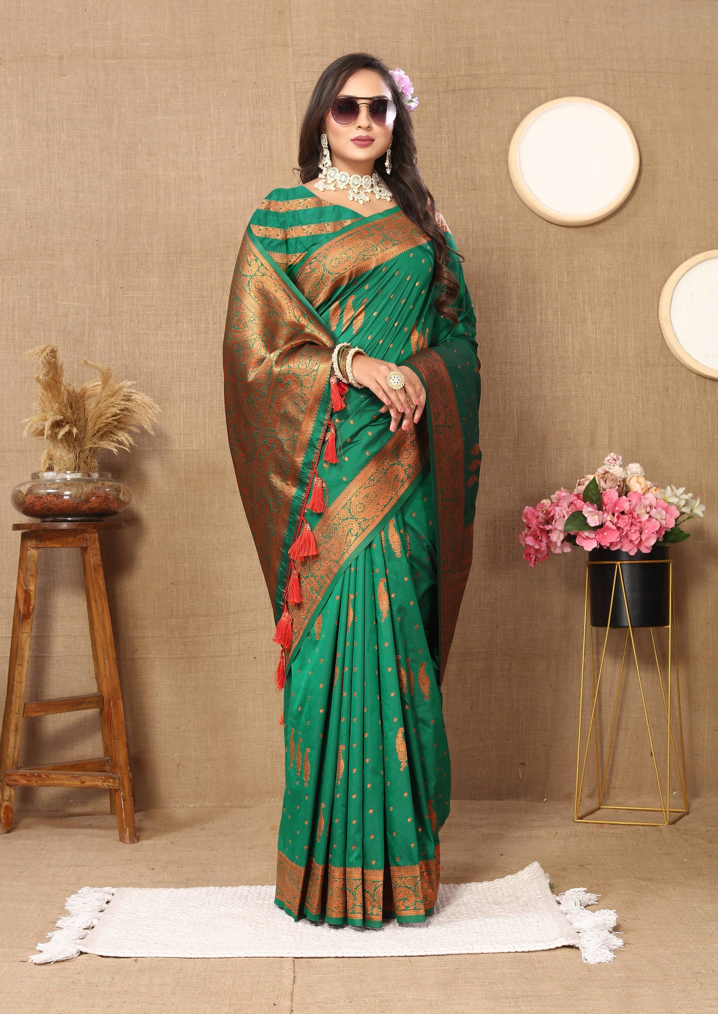 luxurious designer Women's Soft  silk saree with copper zari weawing design  and Rich Zari weawing silk saree