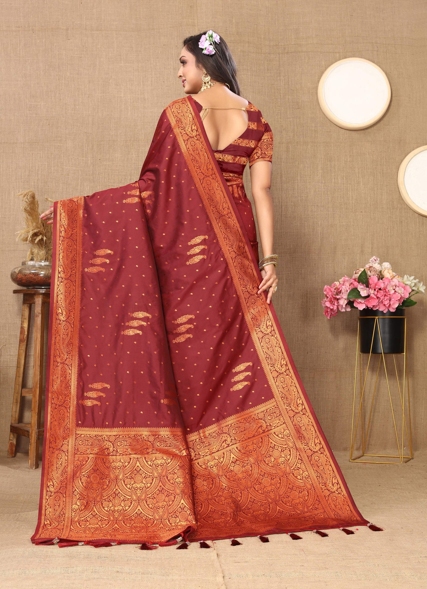 luxurious designer Women's Soft  silk saree with copper zari weawing design  and Rich Zari weawing silk saree