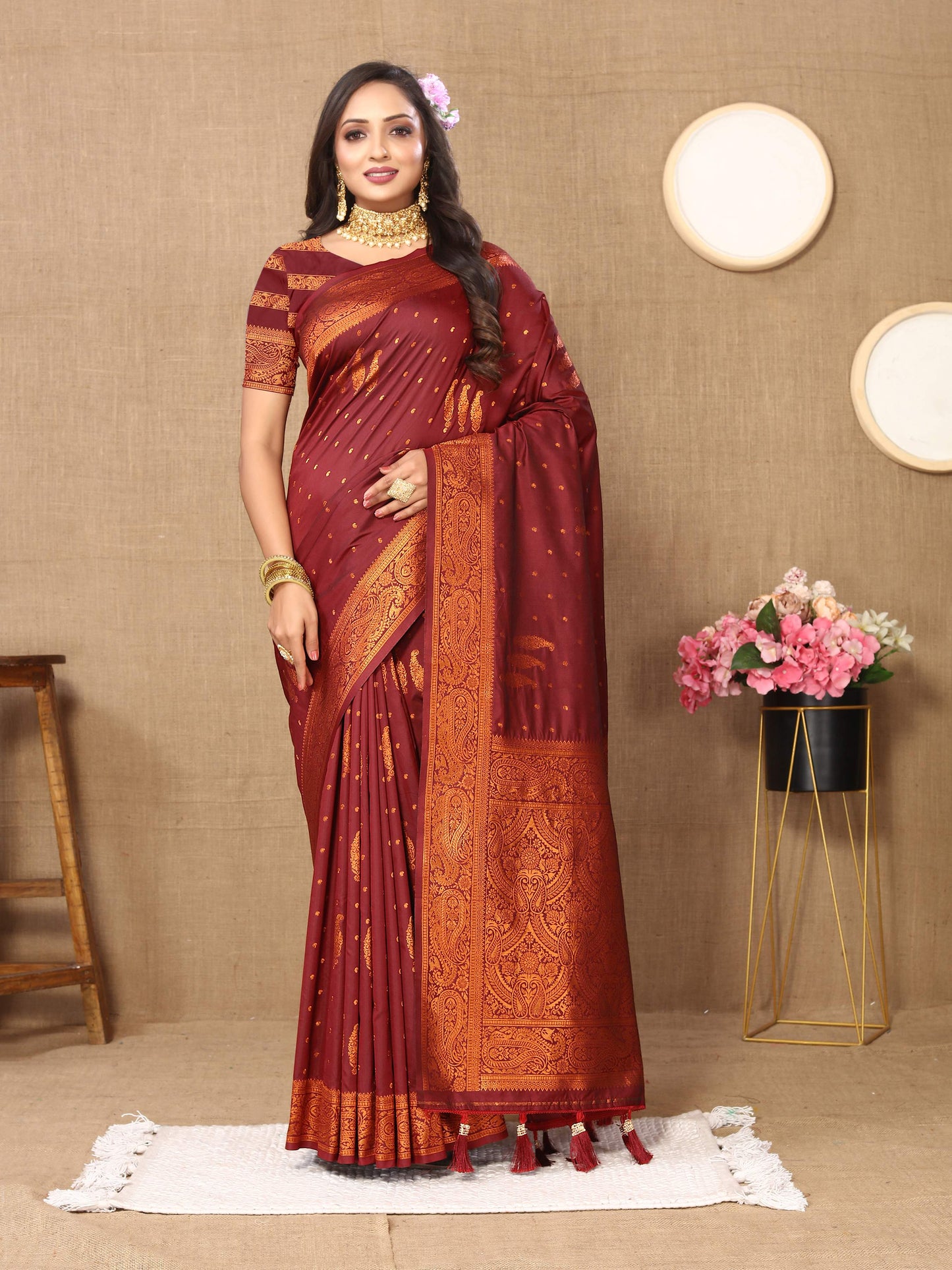 luxurious designer Women's Soft  silk saree with copper zari weawing design  and Rich Zari weawing silk saree