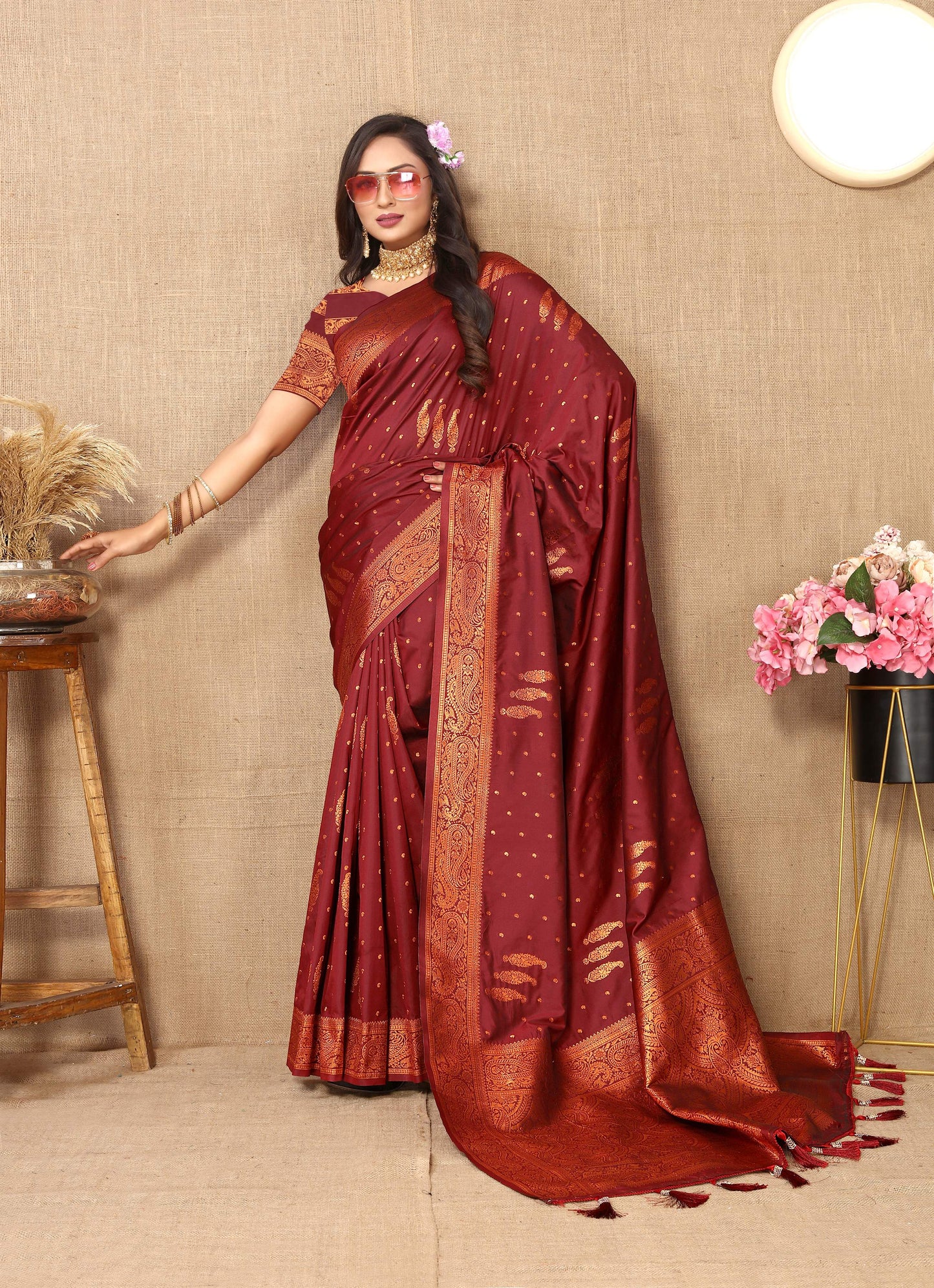 luxurious designer Women's Soft  silk saree with copper zari weawing design  and Rich Zari weawing silk saree