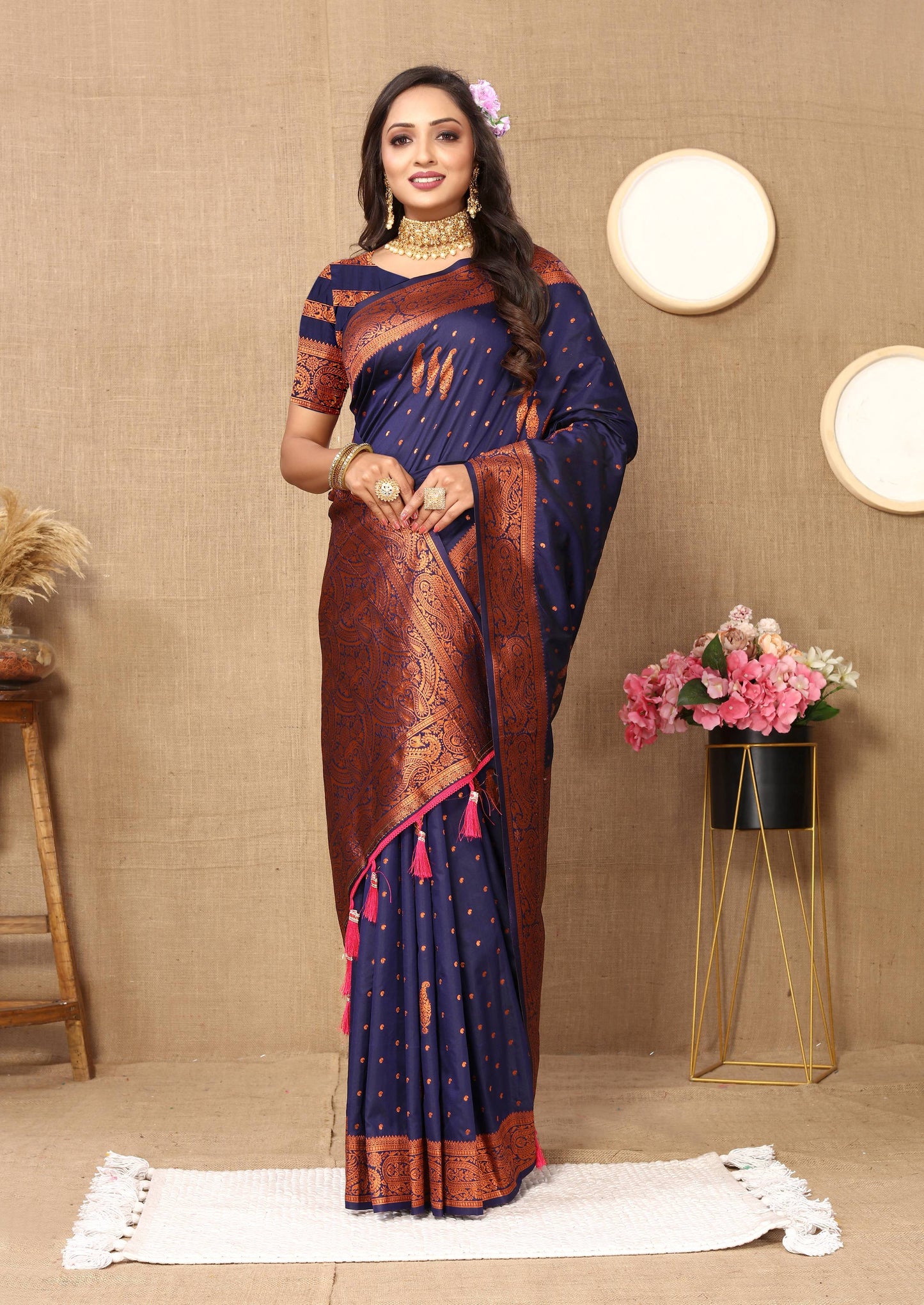 luxurious designer Women's Soft  silk saree with copper zari weawing design  and Rich Zari weawing silk saree