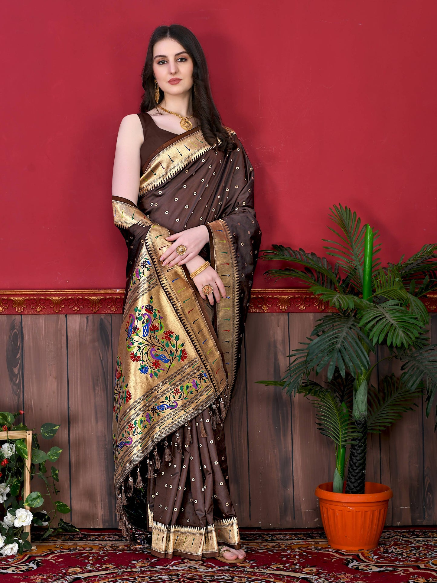 luxurious designer Women's Soft  Pethani silk saree with Gold zari weawing motifs   and Rich Zari silk saree