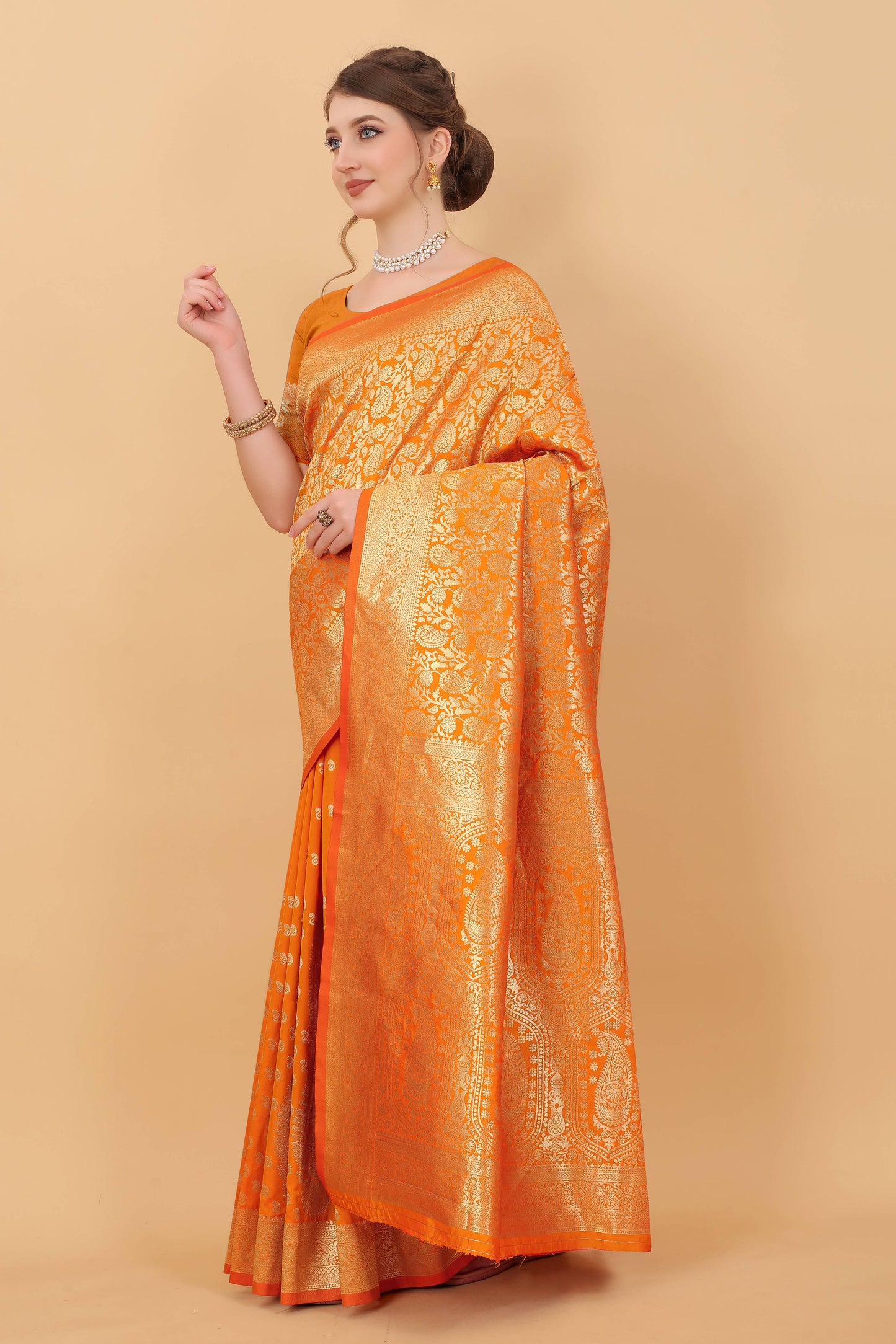 luxurious designer Women's Soft Silk saree with zari  weawing design  and Rich Zari weawing silk saree