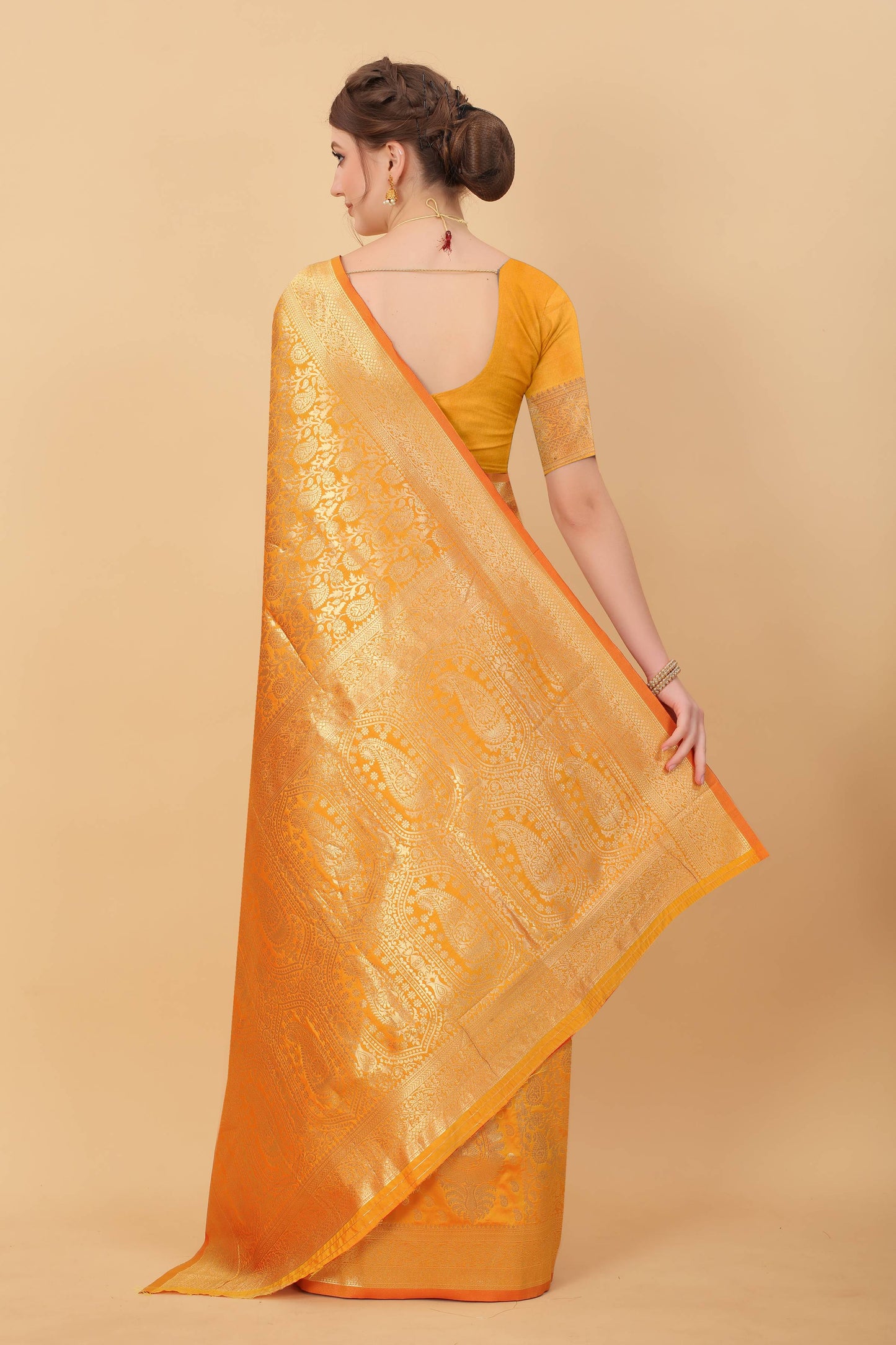 luxurious designer Women's Soft Silk saree with zari  weawing design  and Rich Zari weawing silk saree