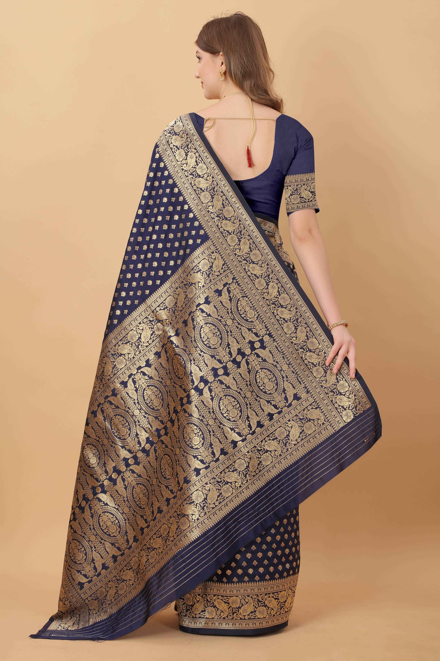 luxurious designer Women's Soft Silk saree with zari  weawing design  and Rich Zari weawing silk saree