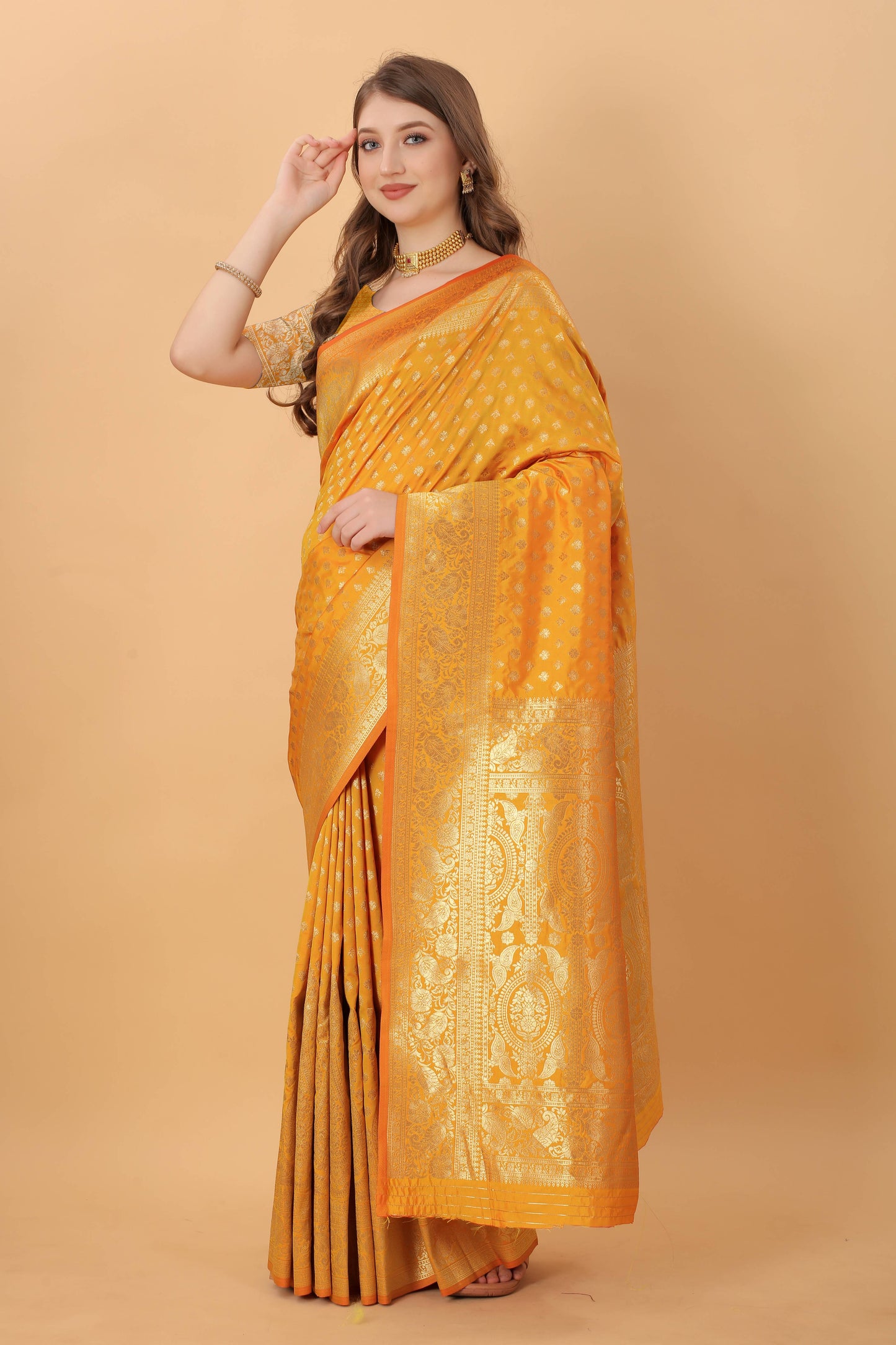 luxurious designer Women's Soft Silk saree with zari  weawing design  and Rich Zari weawing silk saree