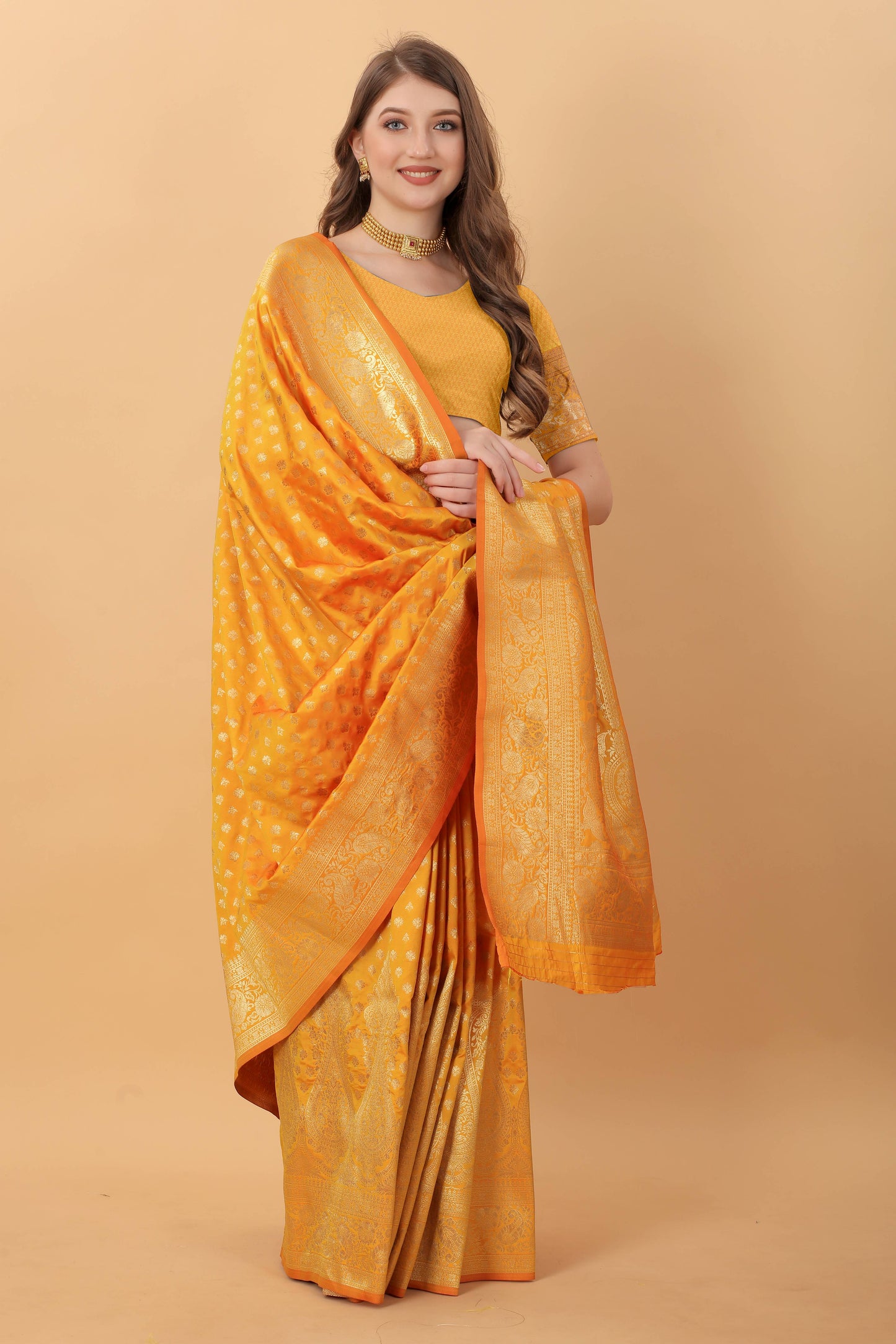 luxurious designer Women's Soft Silk saree with zari  weawing design  and Rich Zari weawing silk saree