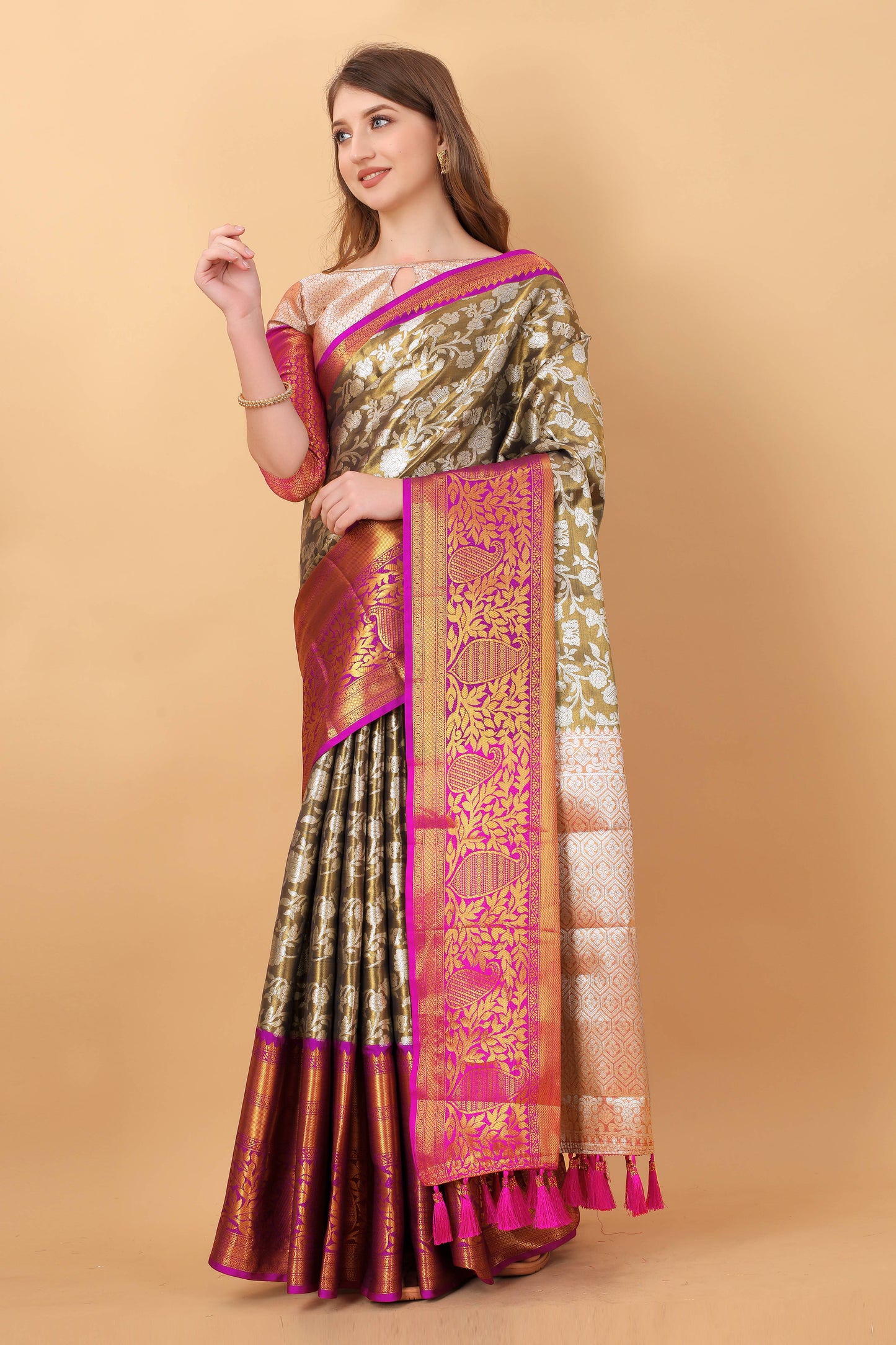 luxurious designer Women's Soft  Kanjivaram silk saree with zari weawing design  and Rich Zari silk saree