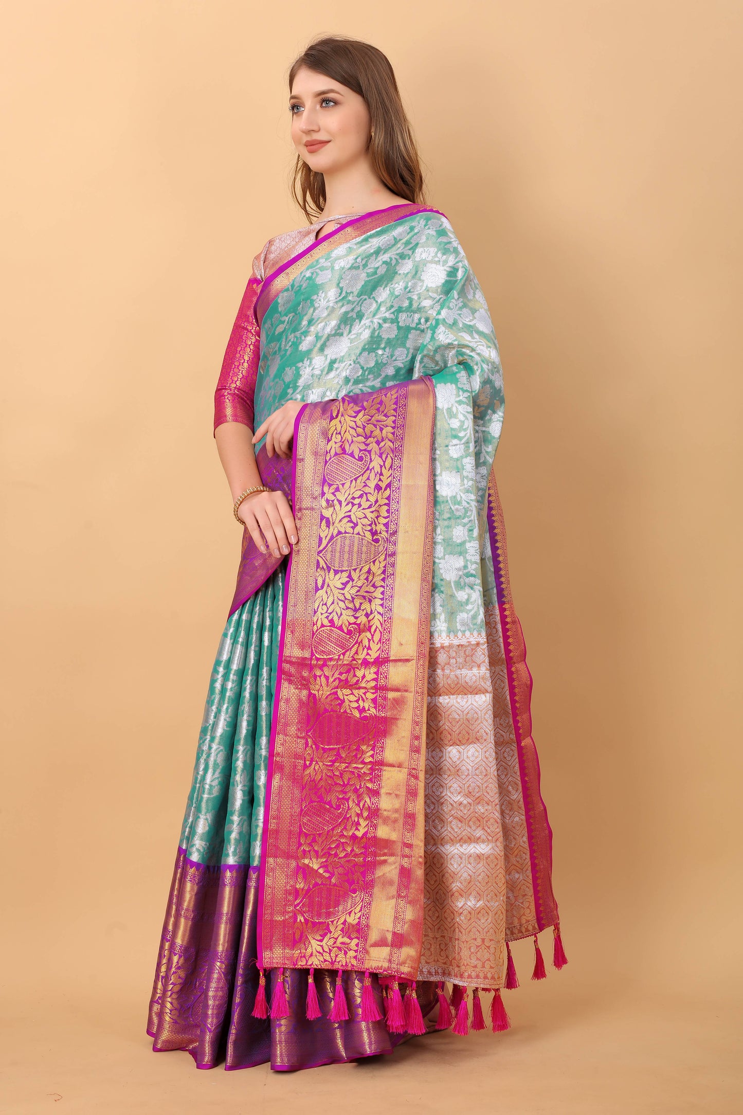 luxurious designer Women's Soft  Kanjivaram silk saree with zari weawing design  and Rich Zari silk saree