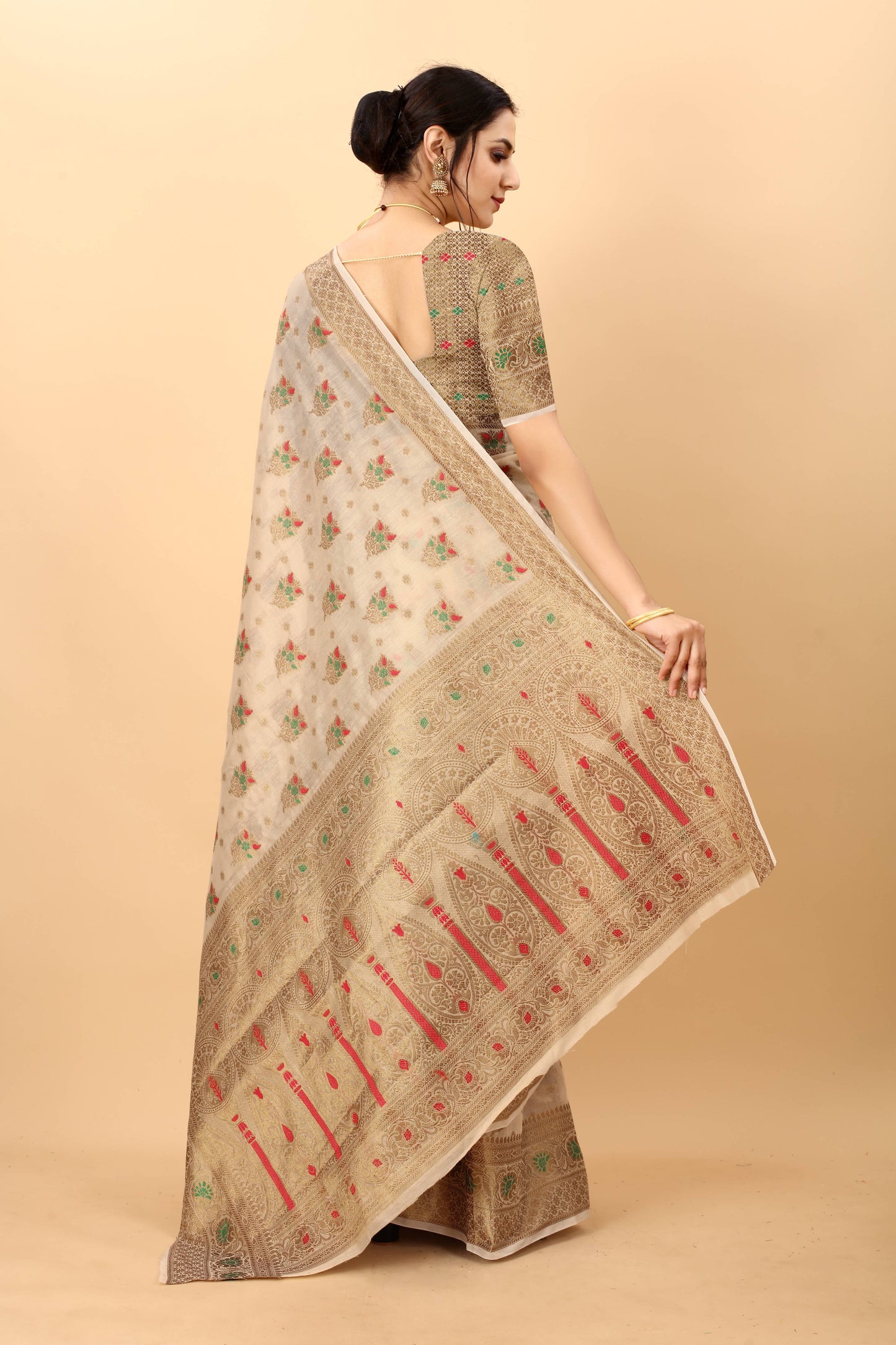 luxurious designer Women's Soft cotton  saree with zari  weawing design silk saree