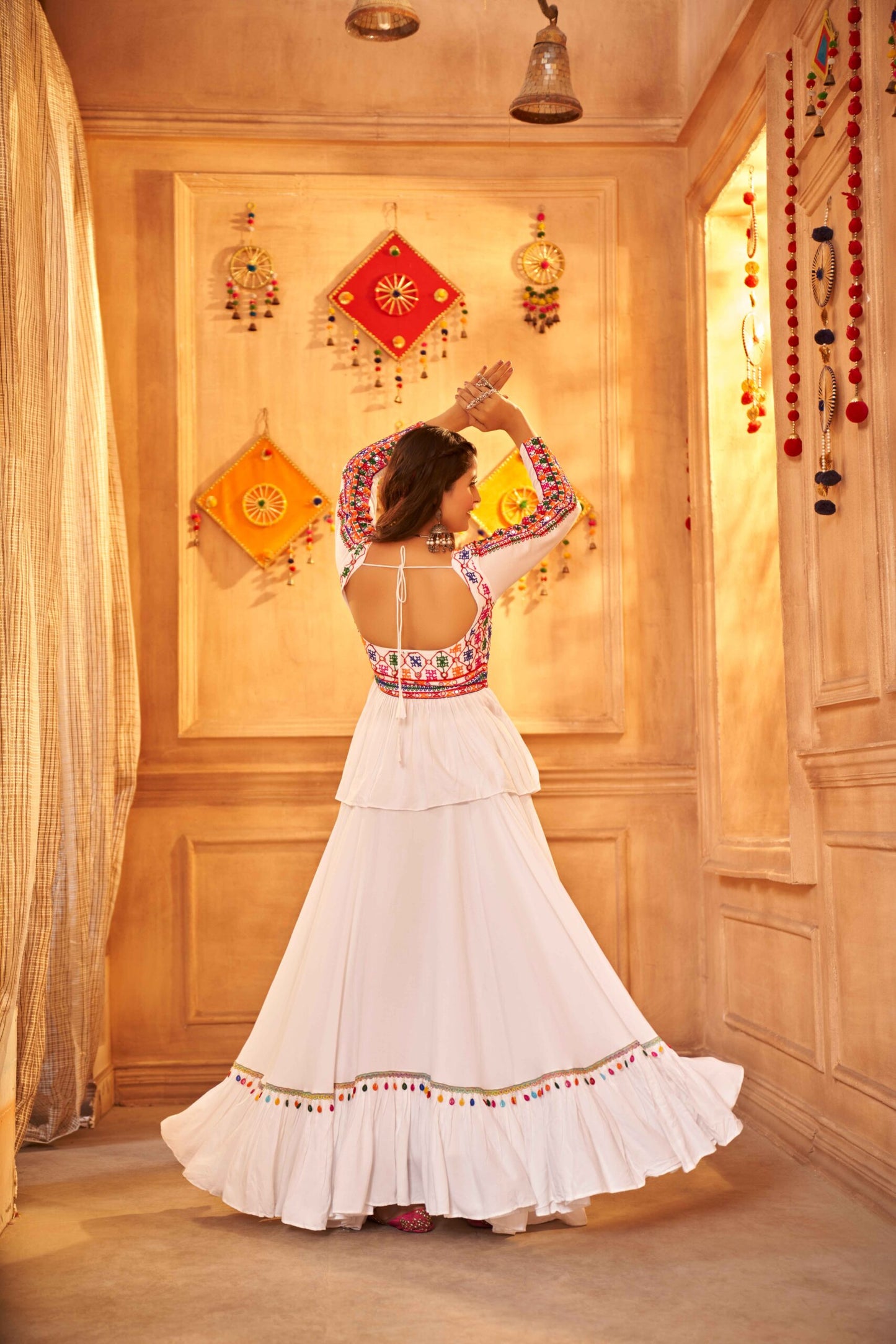 White Color Embroidered Work Designer Choli With Ghagra For Navratri Special Collection-SSBIKLL01